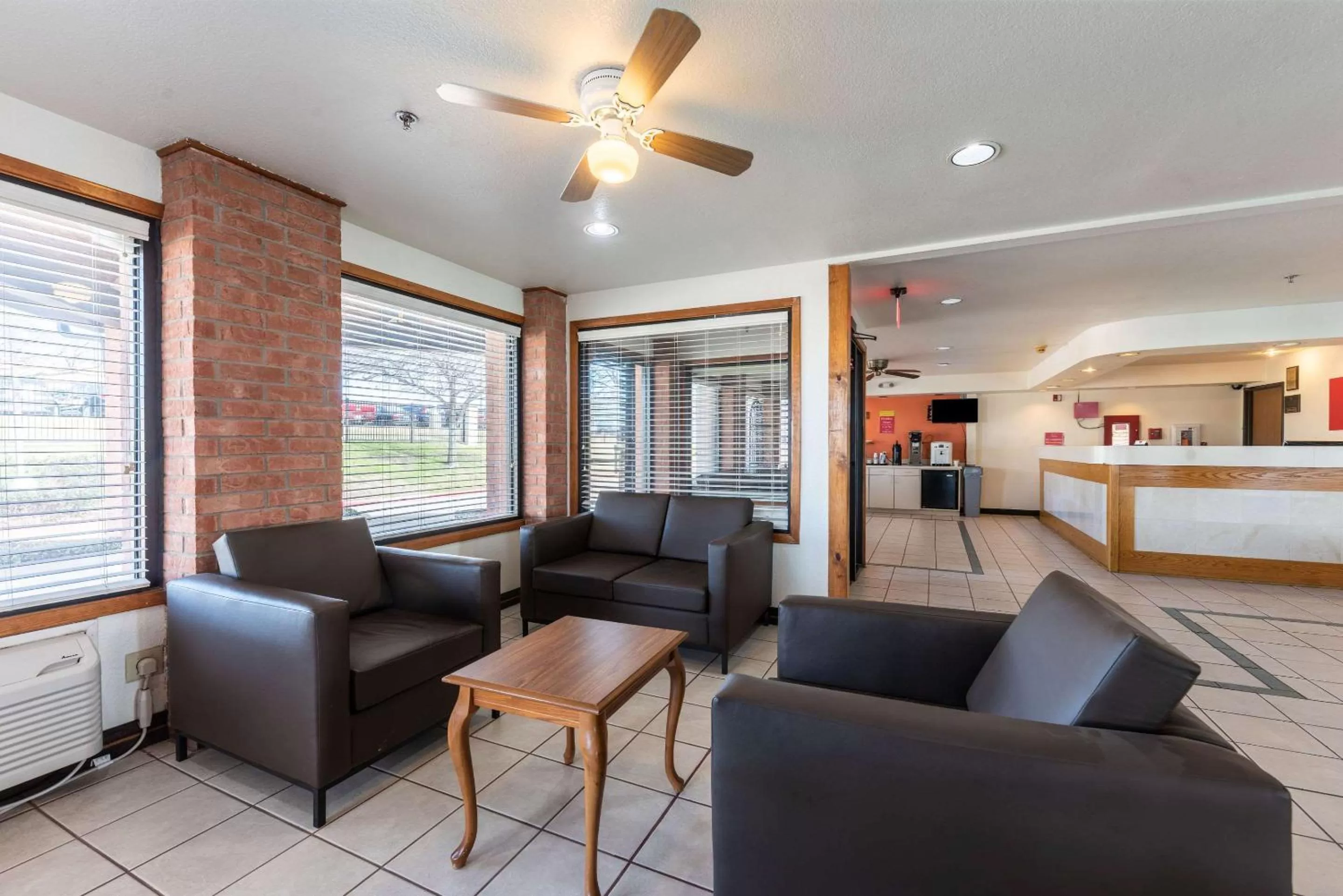 Lobby or reception in Econo Lodge Inn & Suites Mckinney - Plano North