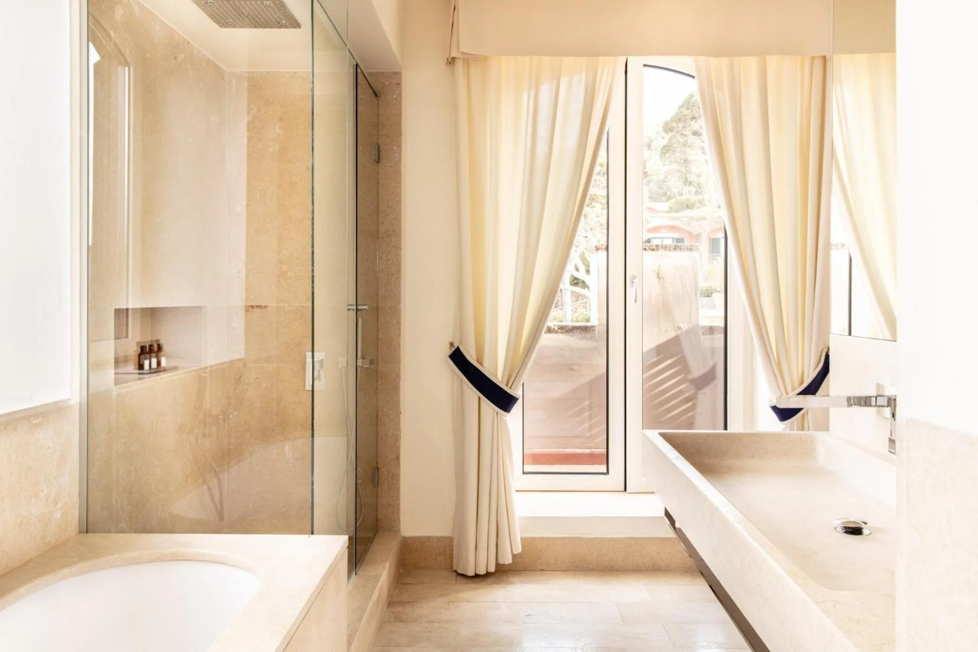Bathroom, Bed in Mezzatorre Hotel & Thermal Spa