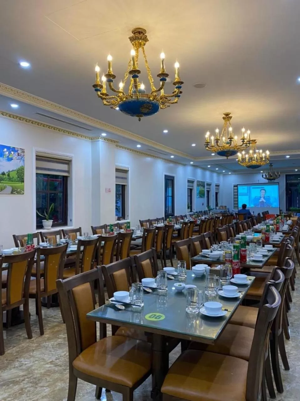 Restaurant/places to eat in Khách sạn Time Lotus Hạ Long