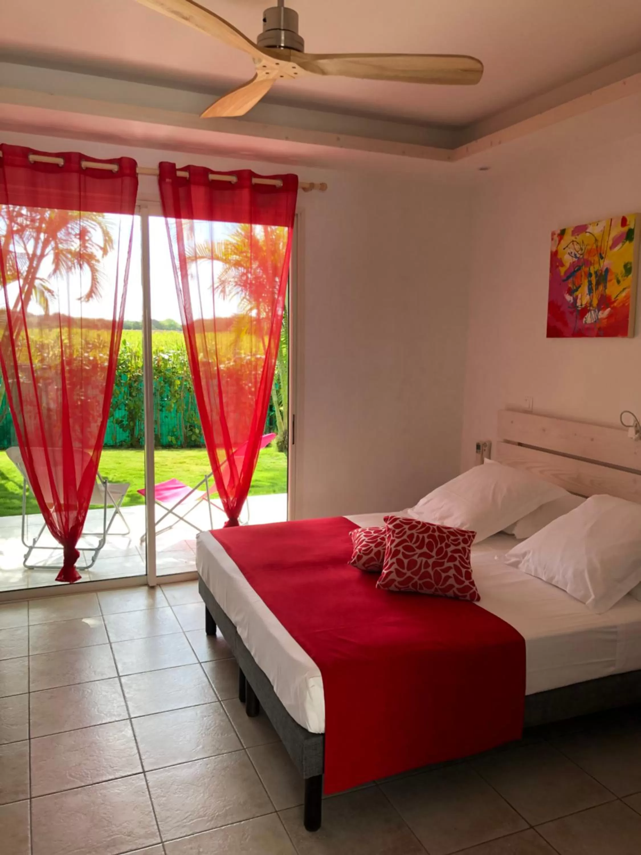 Bed in Hôtel La Christophine