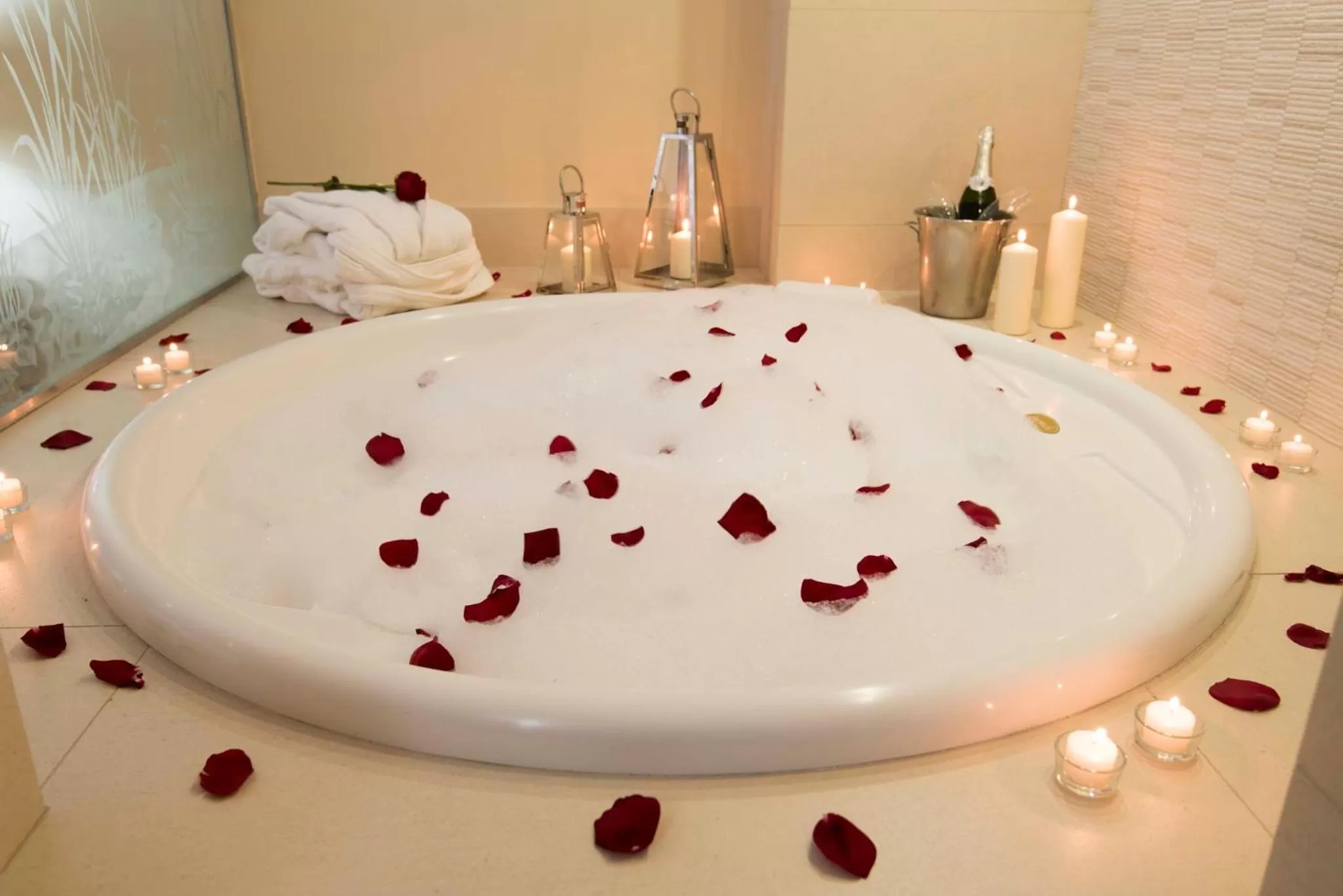 Photo of the whole room in Holiday Inn Montevideo by IHG