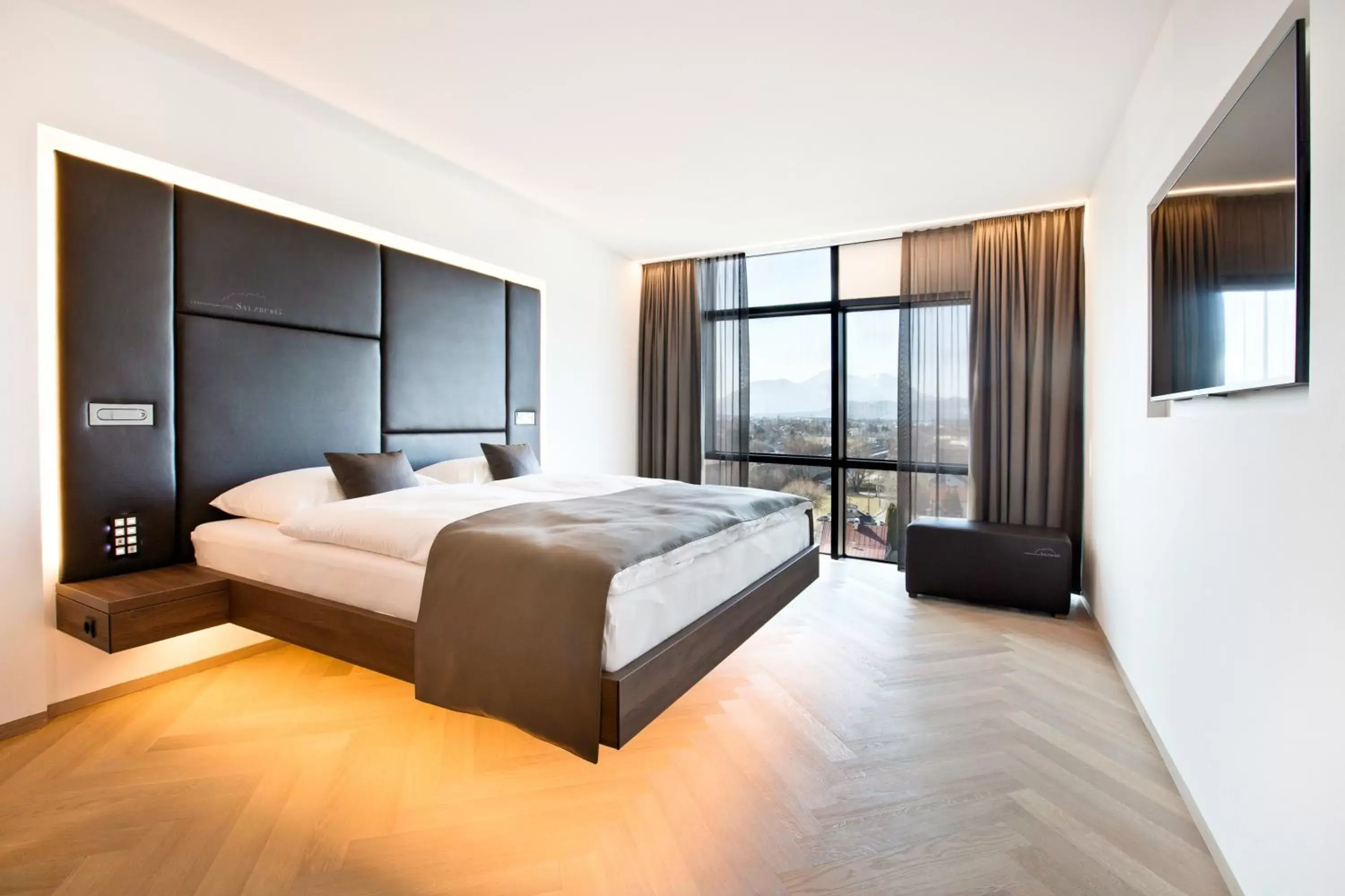 Deluxe Double Room in COOL MAMA Hotel Salzburg Deluxe Double Room in COOL MAMA Hotel Salzburg