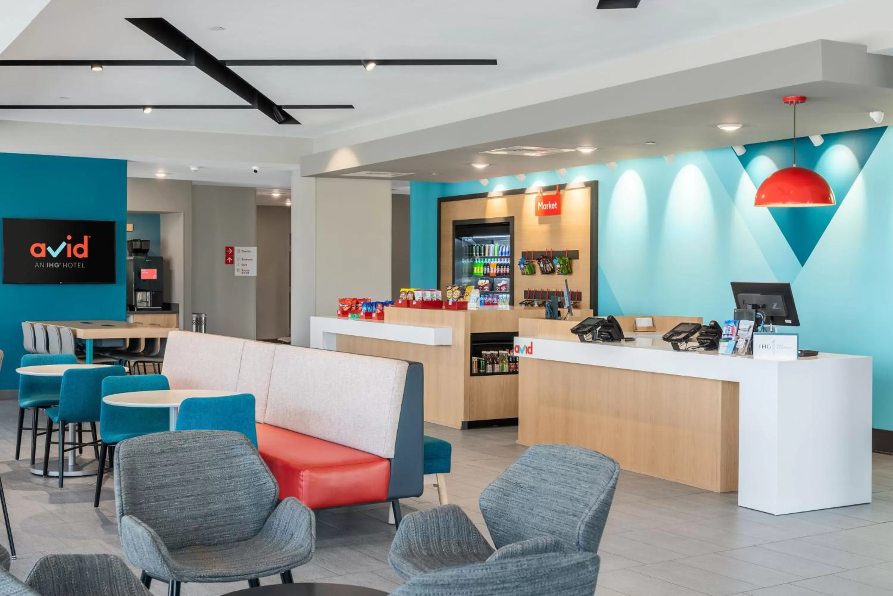 Lobby or reception in avid hotel Nashville - Lebanon an IHG Hotel