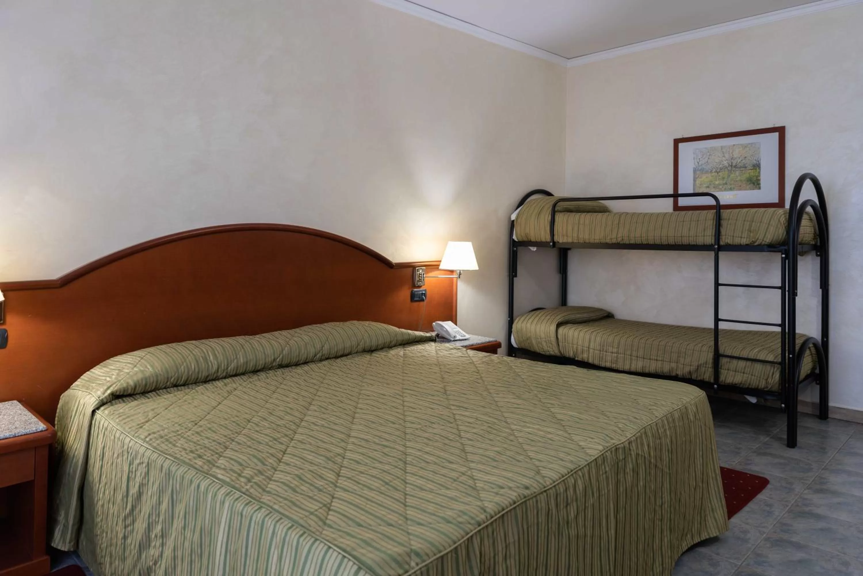 Bed in Edra Palace Hotel & Ristorante