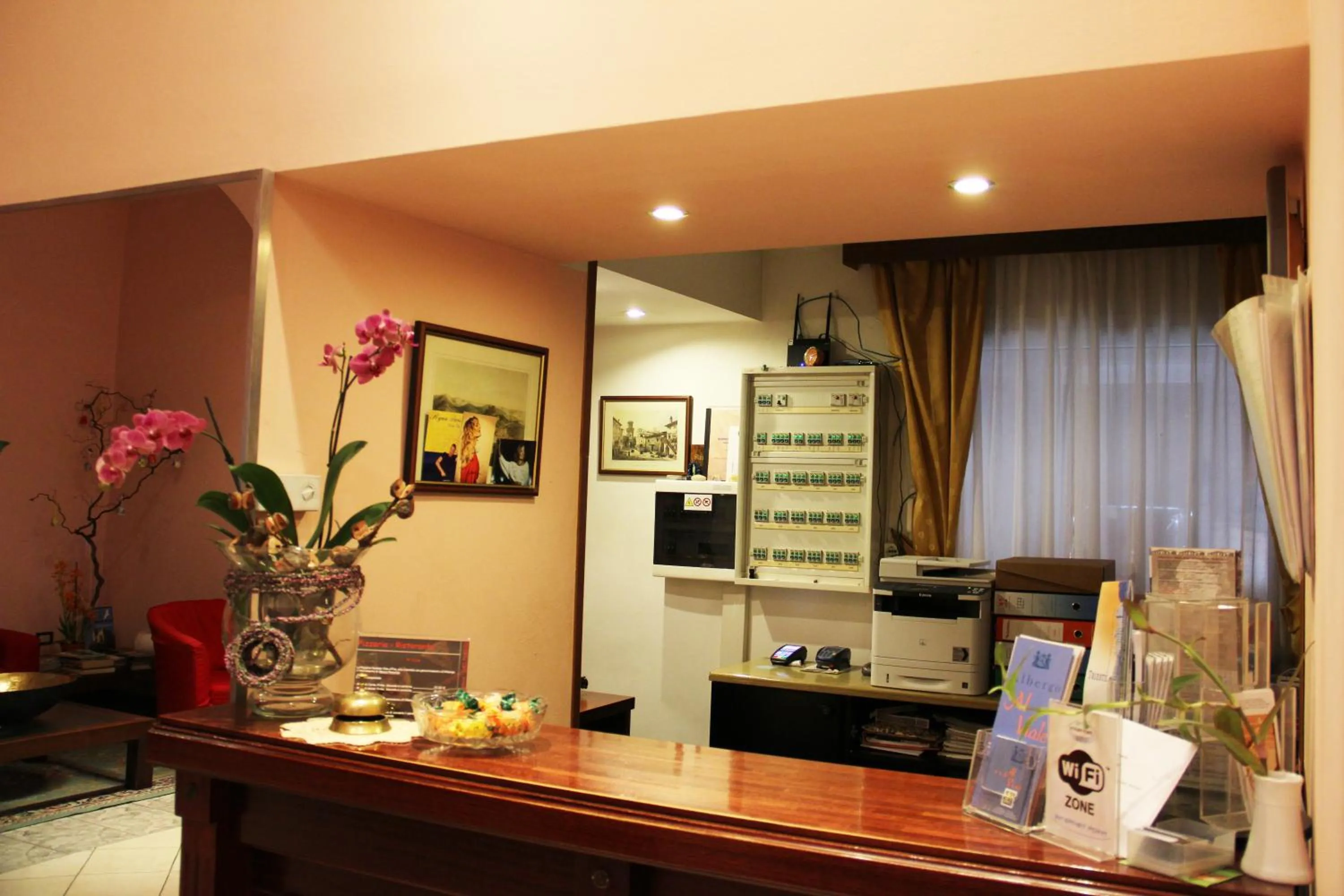 Lobby or reception in Albergo Al Viale