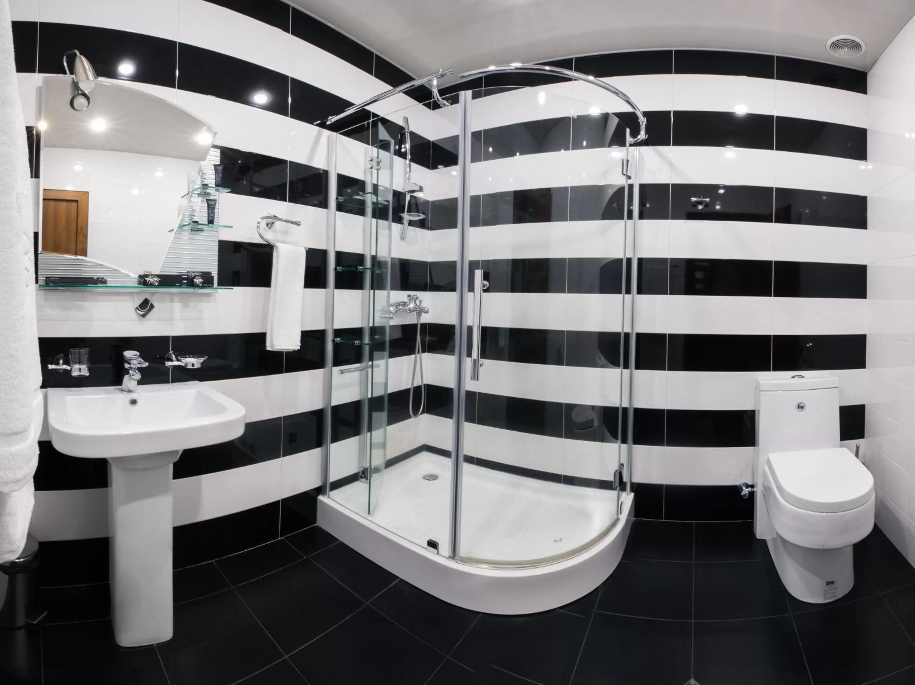 Bathroom in La Defense Hotel Yerevan