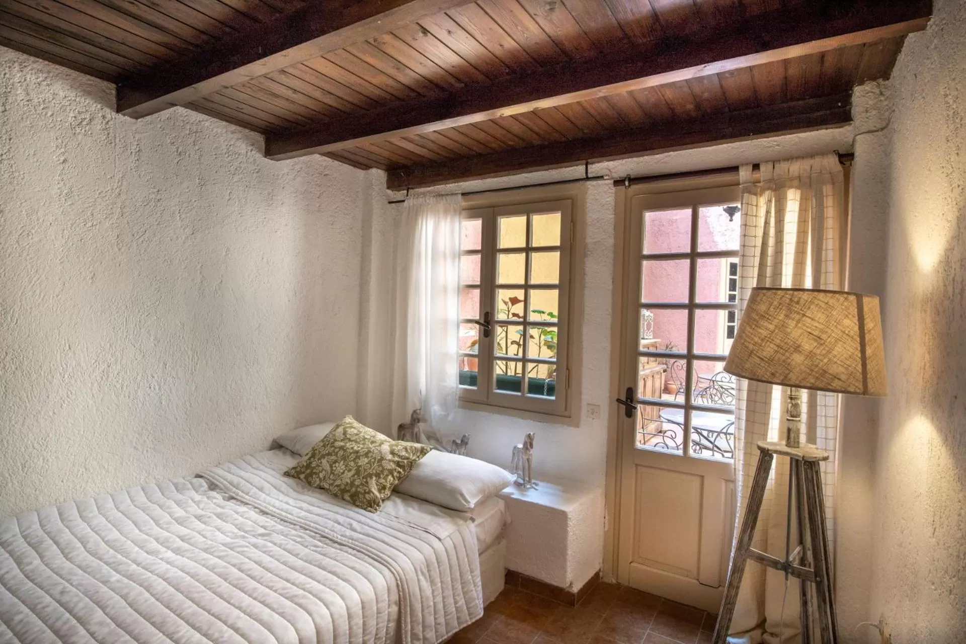 Bed in Porto Maltese Boutique Estate