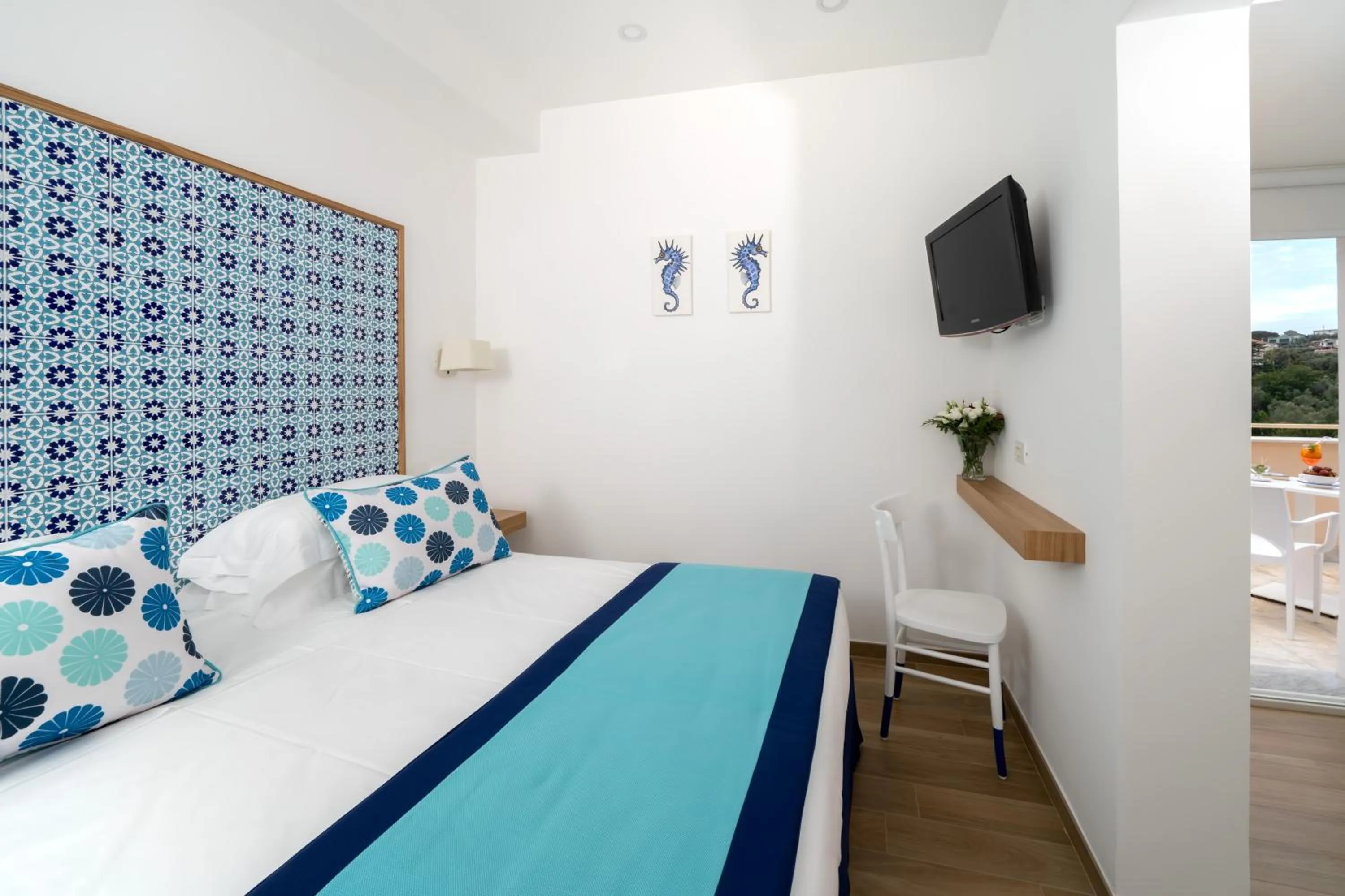 Bedroom, Bed in Hotel Miramare