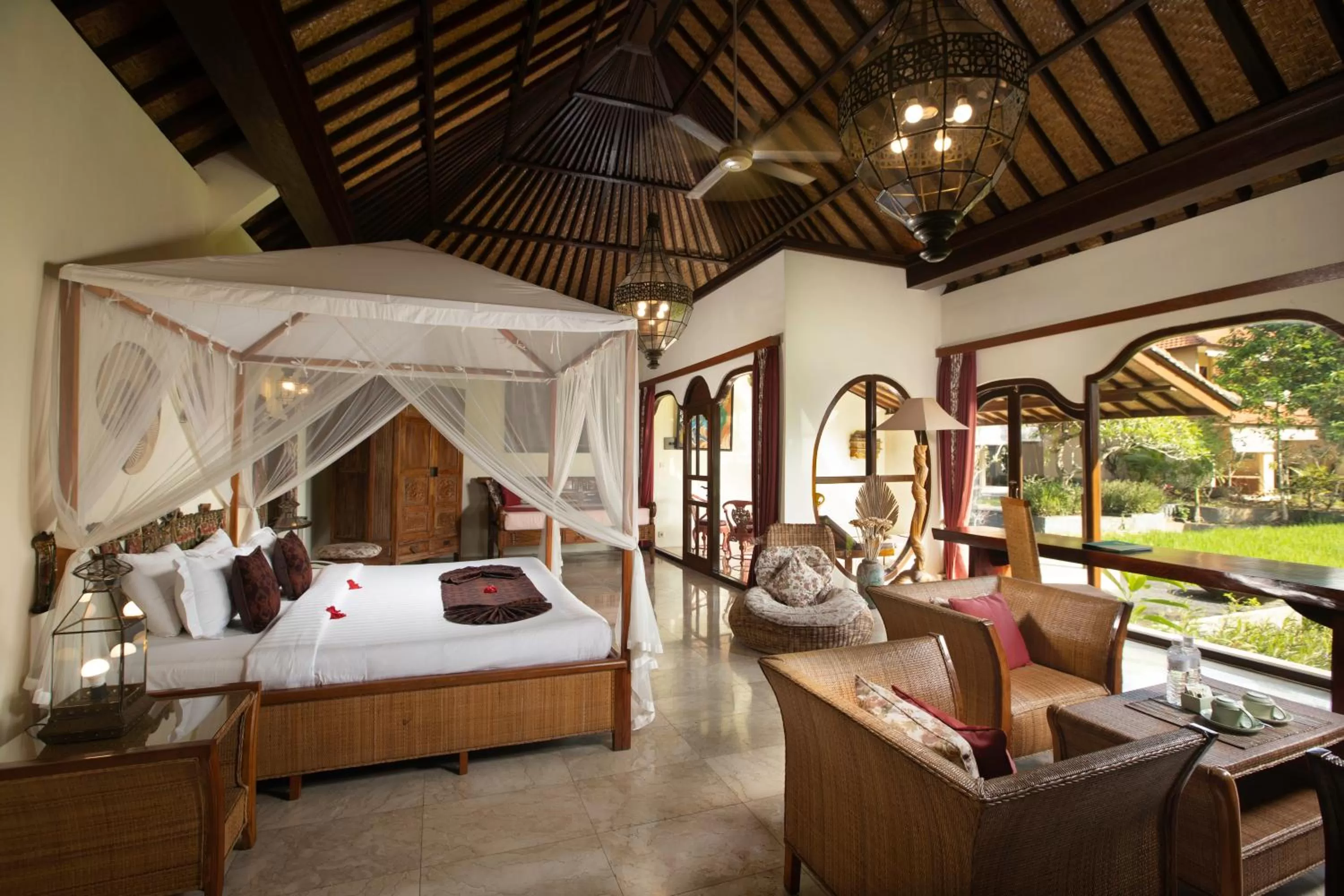 Photo of the whole room, Bed in Green Field Hotel and Restaurant