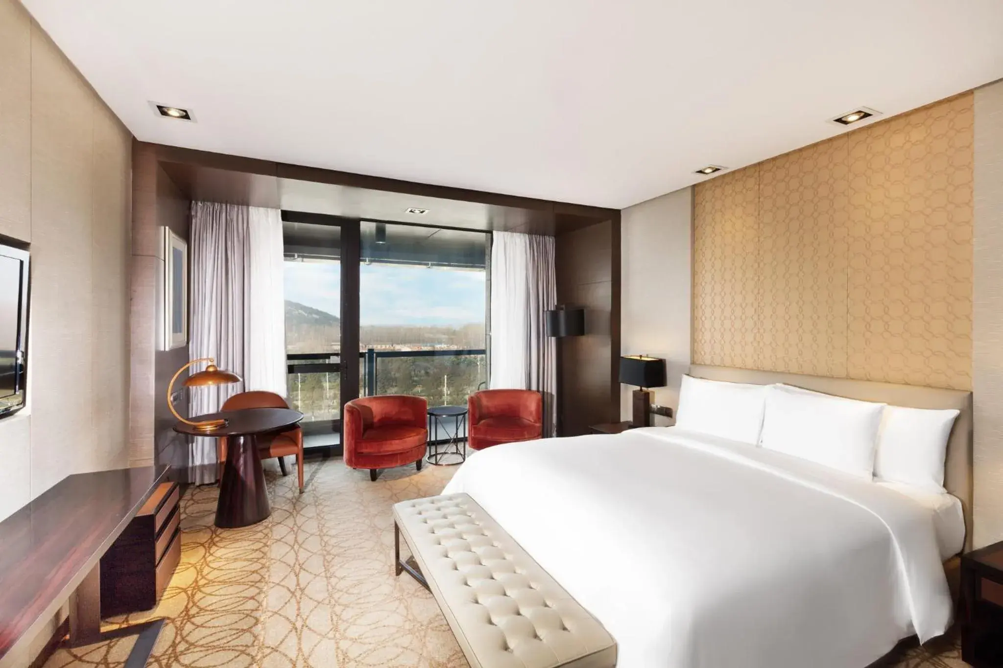 One-Bedroom Suite in Crowne Plaza Xuzhou Dalong Lake by IHG One-Bedroom Suite in Crowne Plaza Xuzhou Dalong Lake by IHG