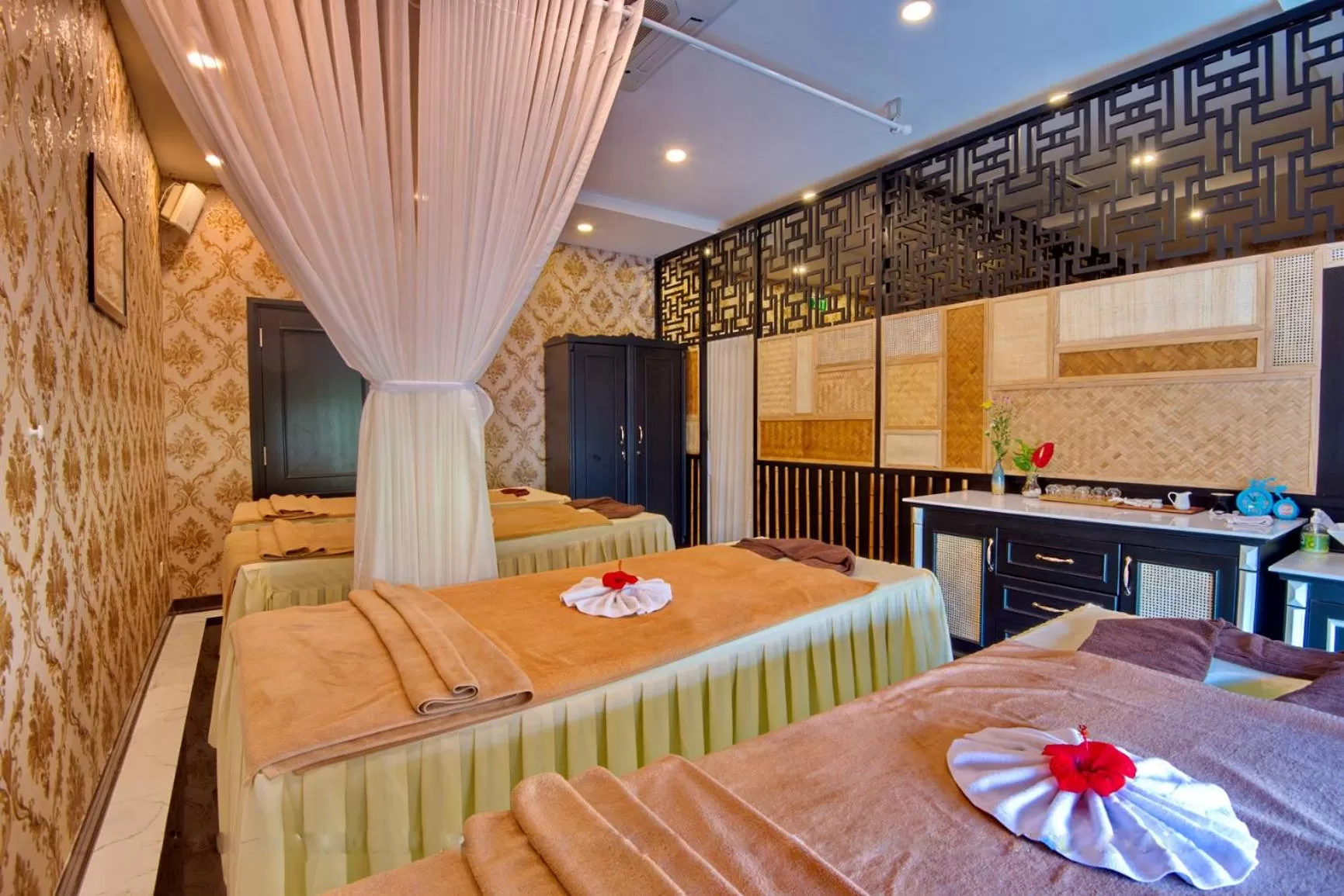 Massage, Bed in Fivitel Hoi An Hotel