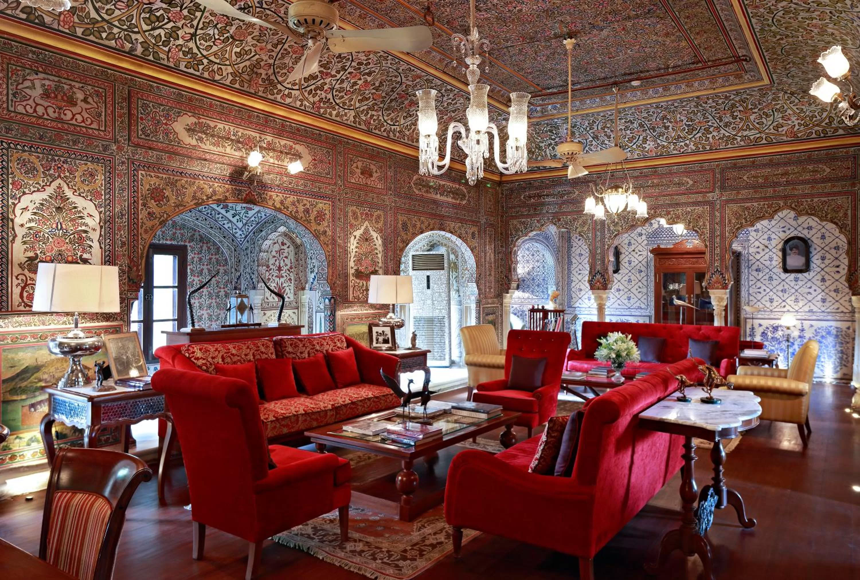 Seating area in Samode Haveli