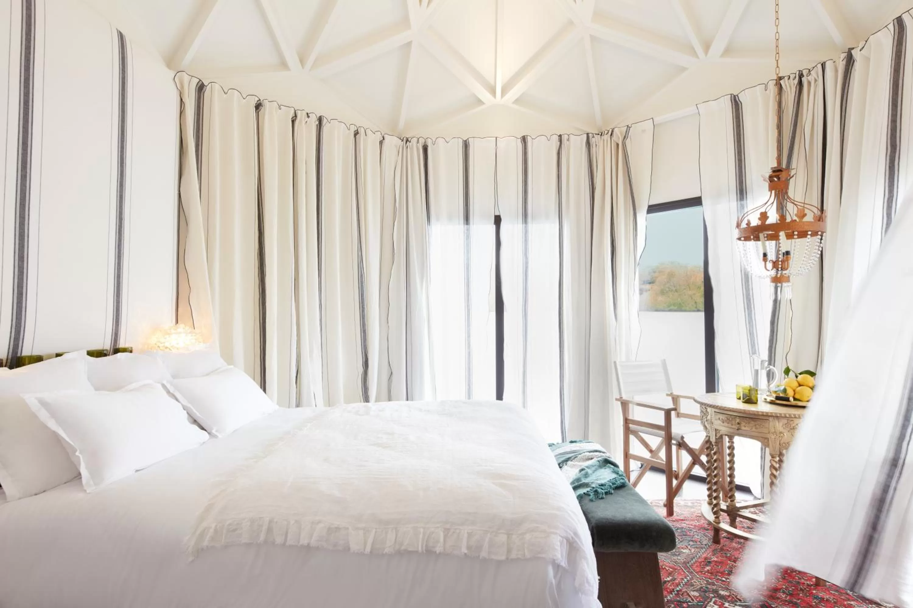 Bedroom, Bed in Brindos, Lac & Château - Relais & Châteaux - Anglet Biarritz