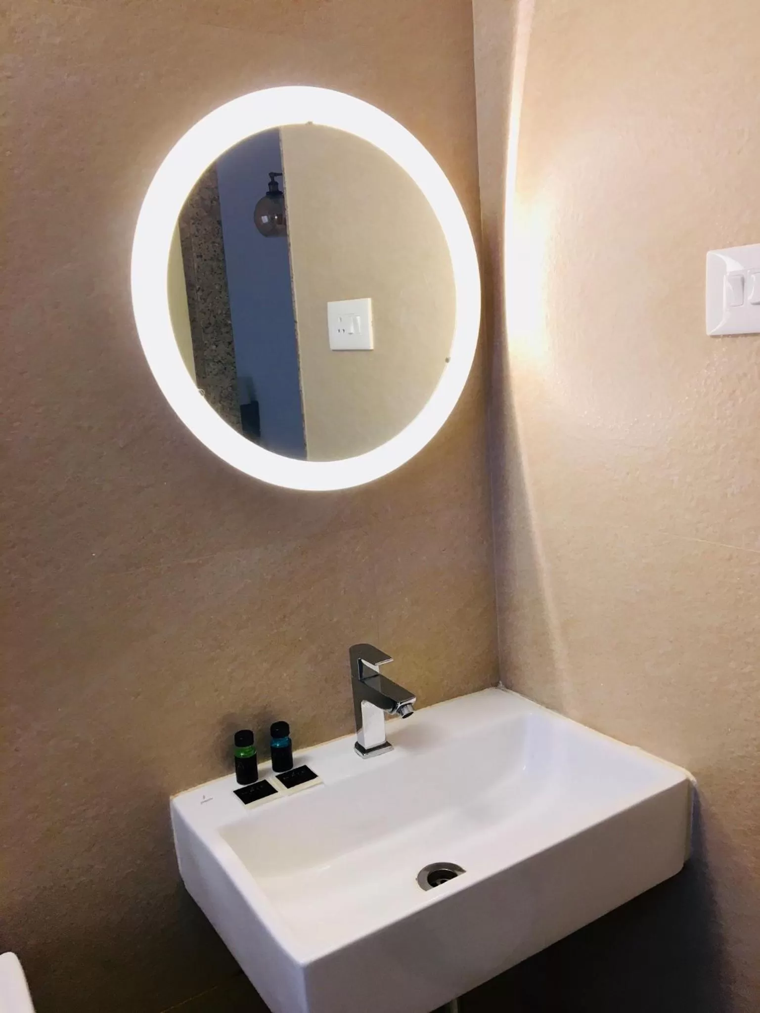 Bathroom in HALF Hotel, Calangute