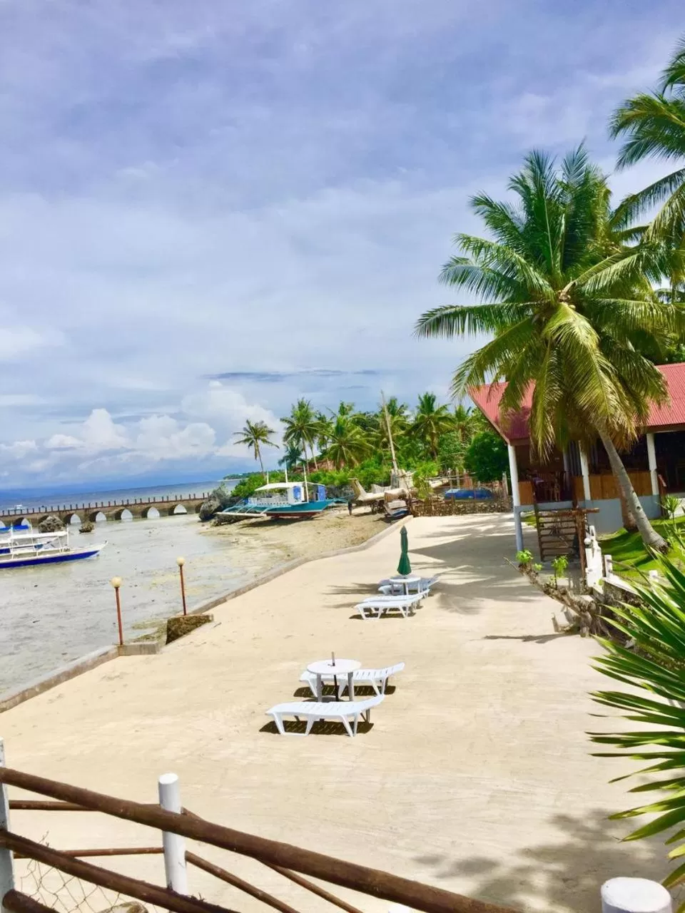 Beach in Tauig Beach Resort