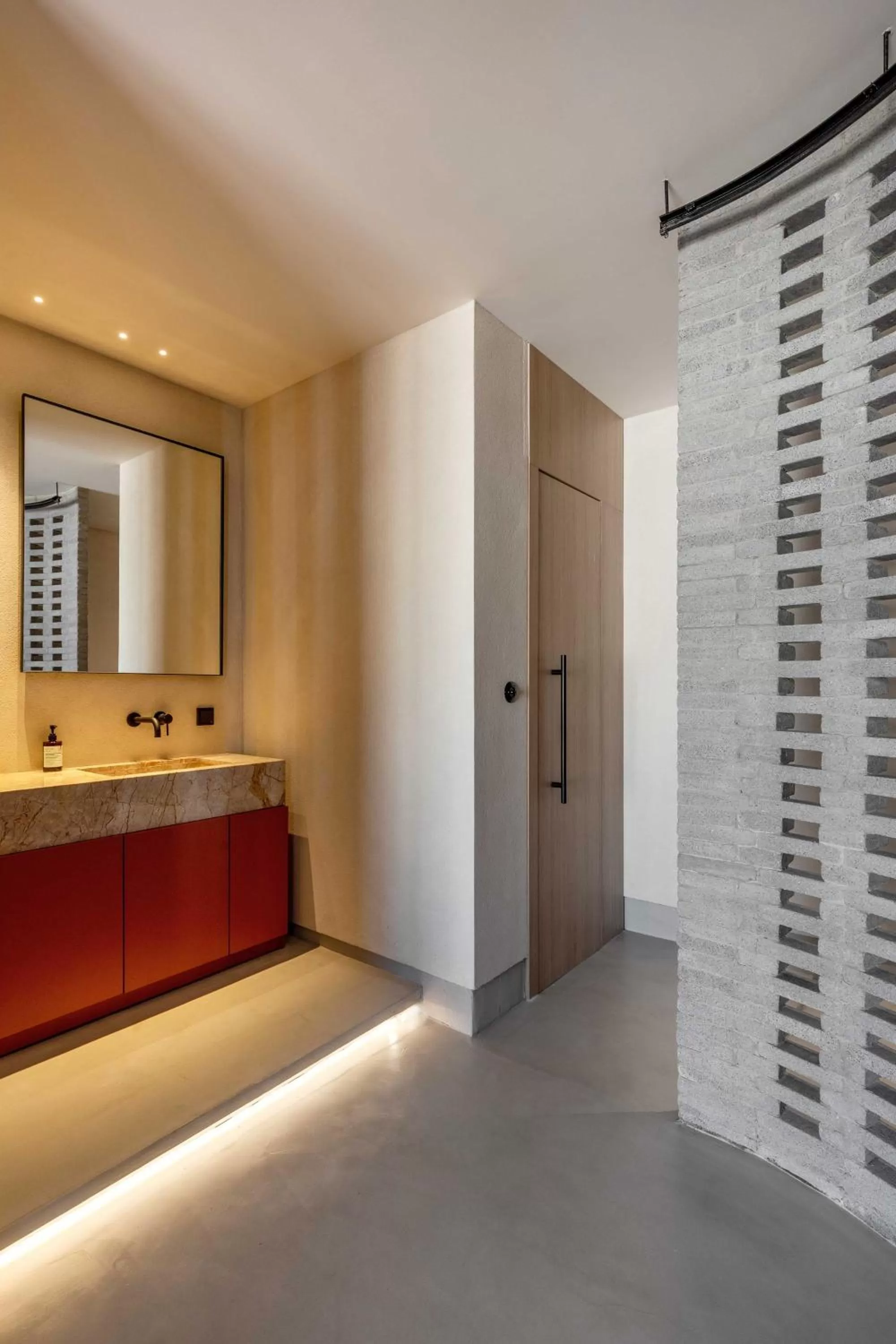 Bathroom in The Newel Psychiko