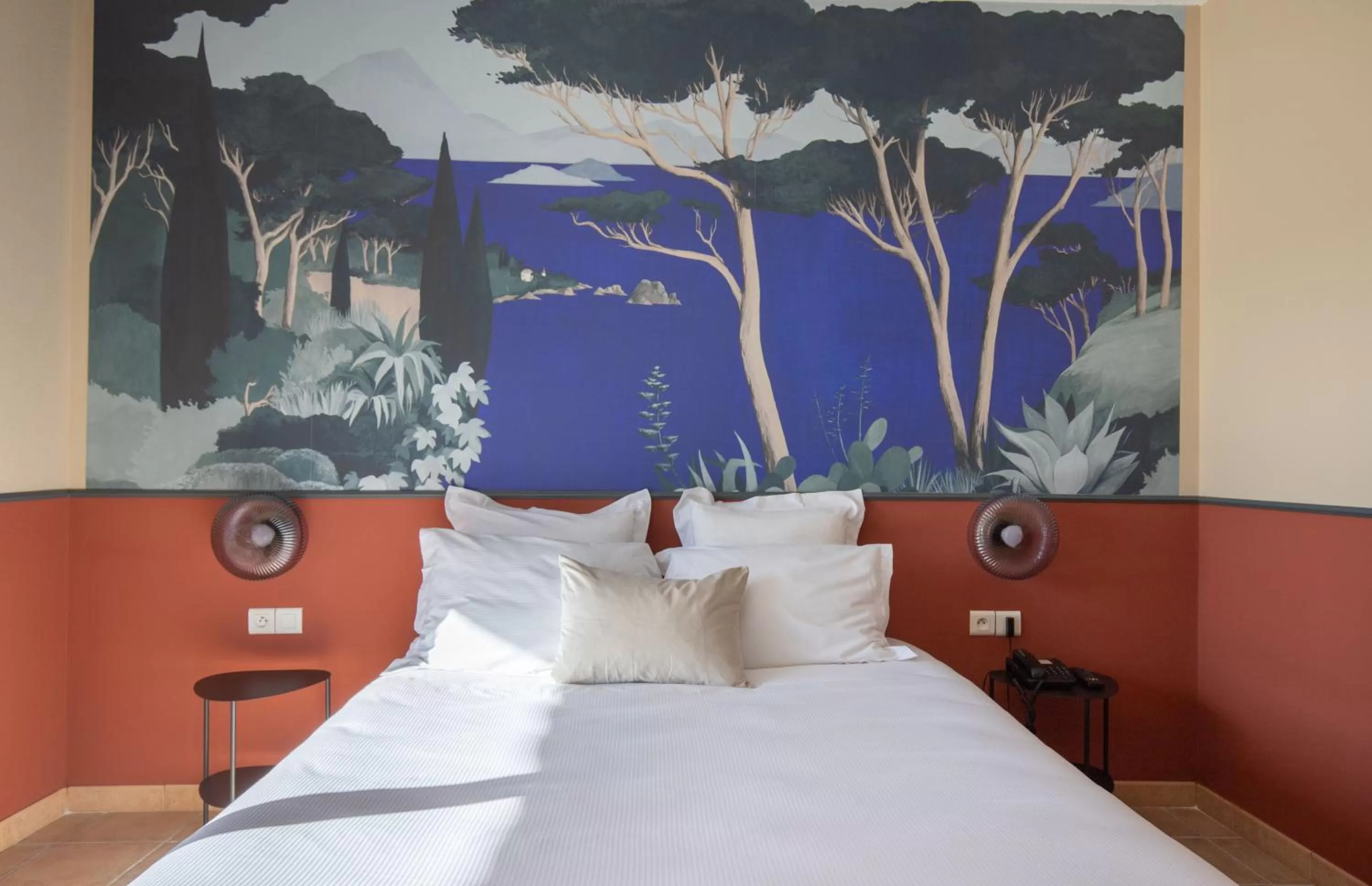 Bed in Hôtel La Perna