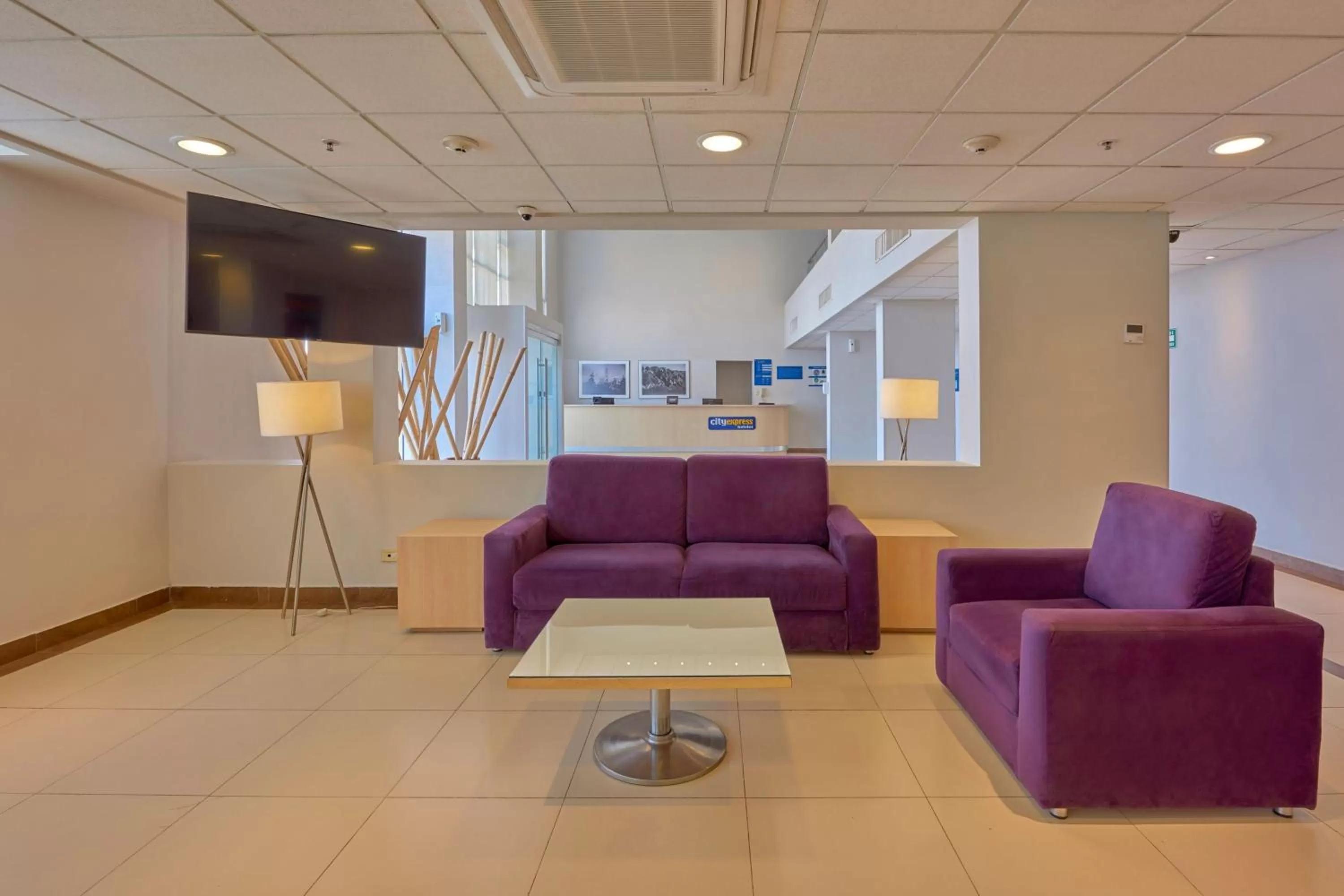 Lobby or reception in City Express by Marriott Saltillo Sur