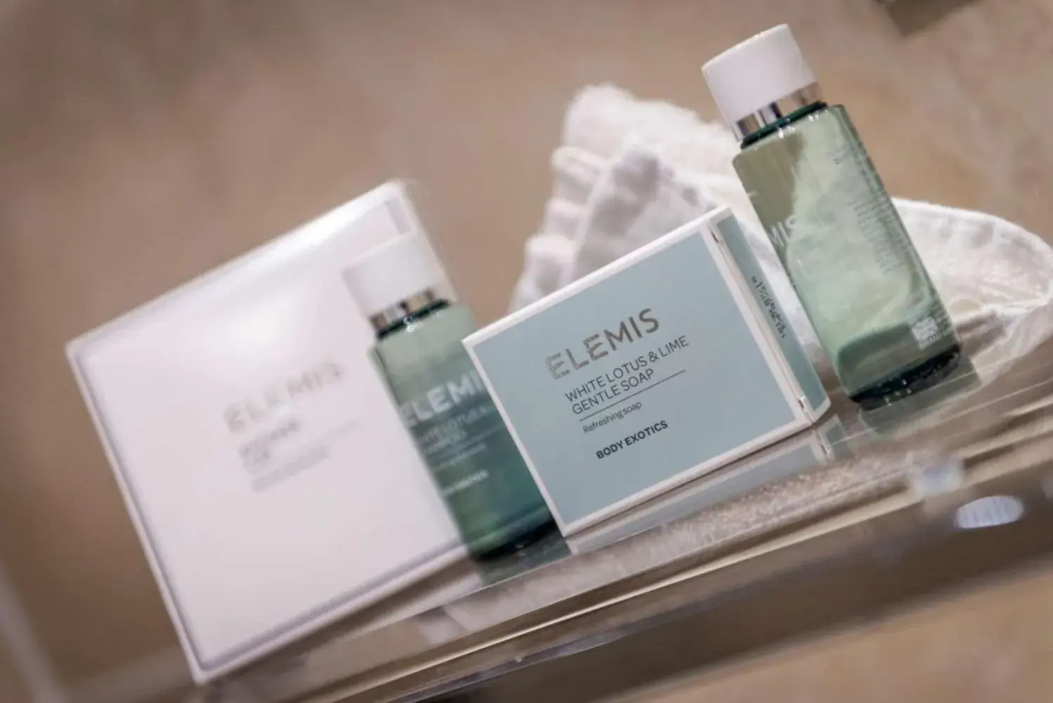 Twin Room - Disability Access in Macdonald Craxton Wood Hotel & Spa Twin Room - Disability Access in Macdonald Craxton Wood Hotel & Spa