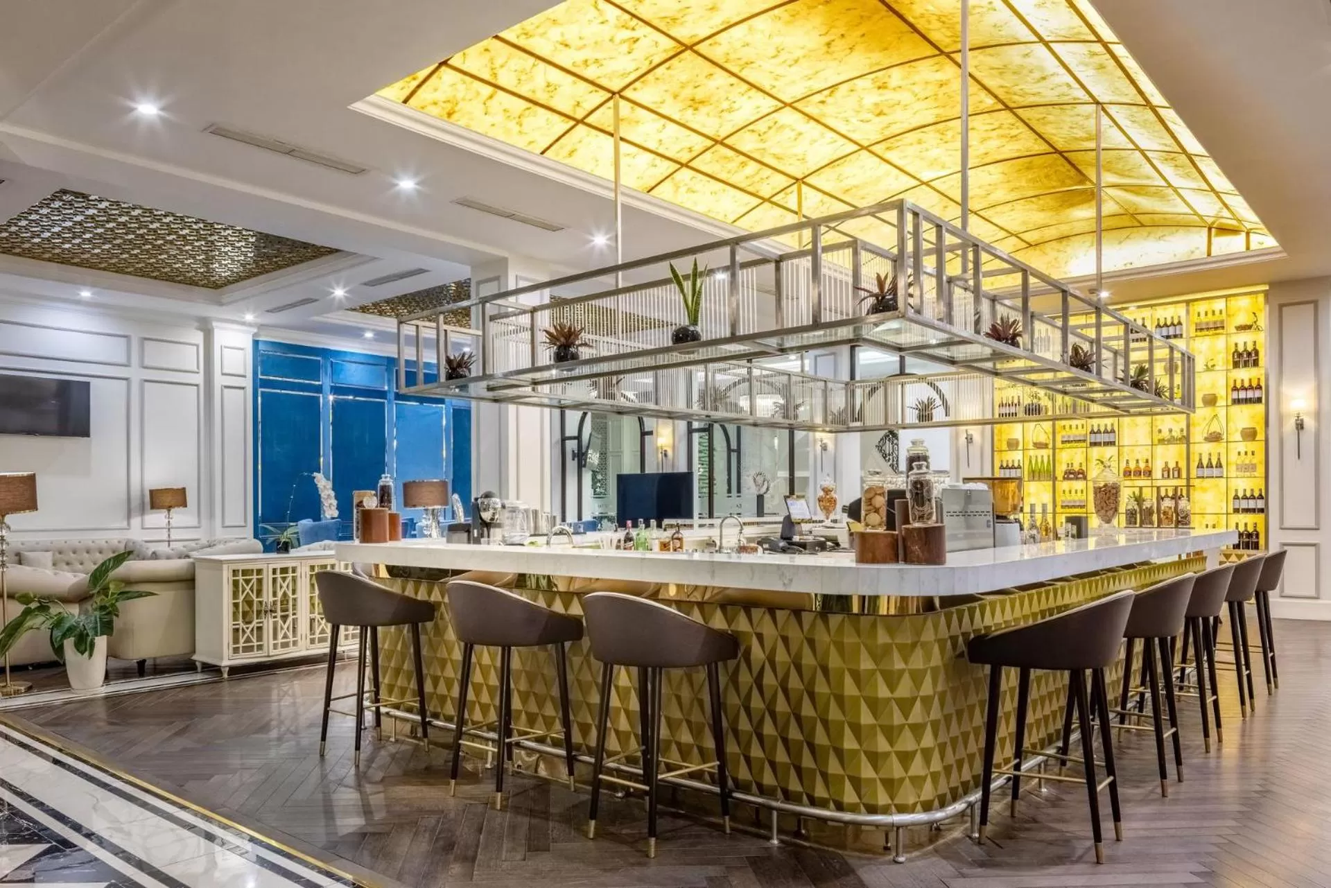 Lounge or bar in Meliá Vinpearl Cam Ranh Beach Resort