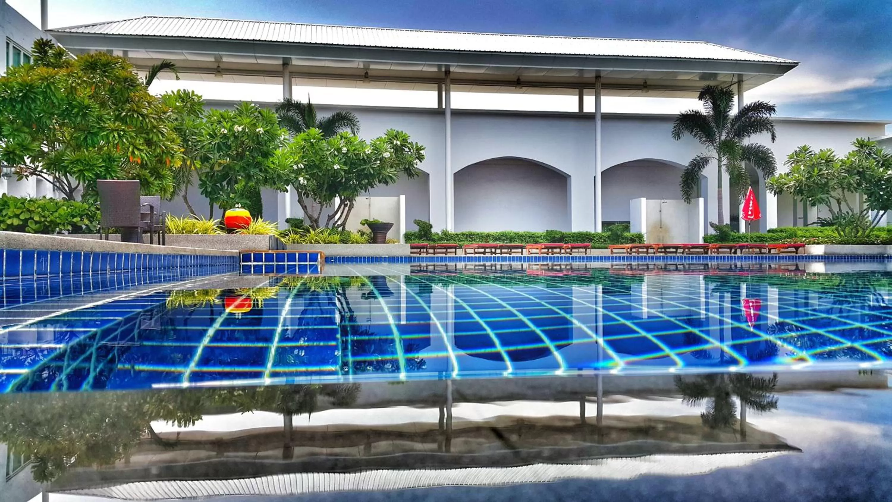 Swimming pool in D Varee Jomtien Beach, Pattaya
