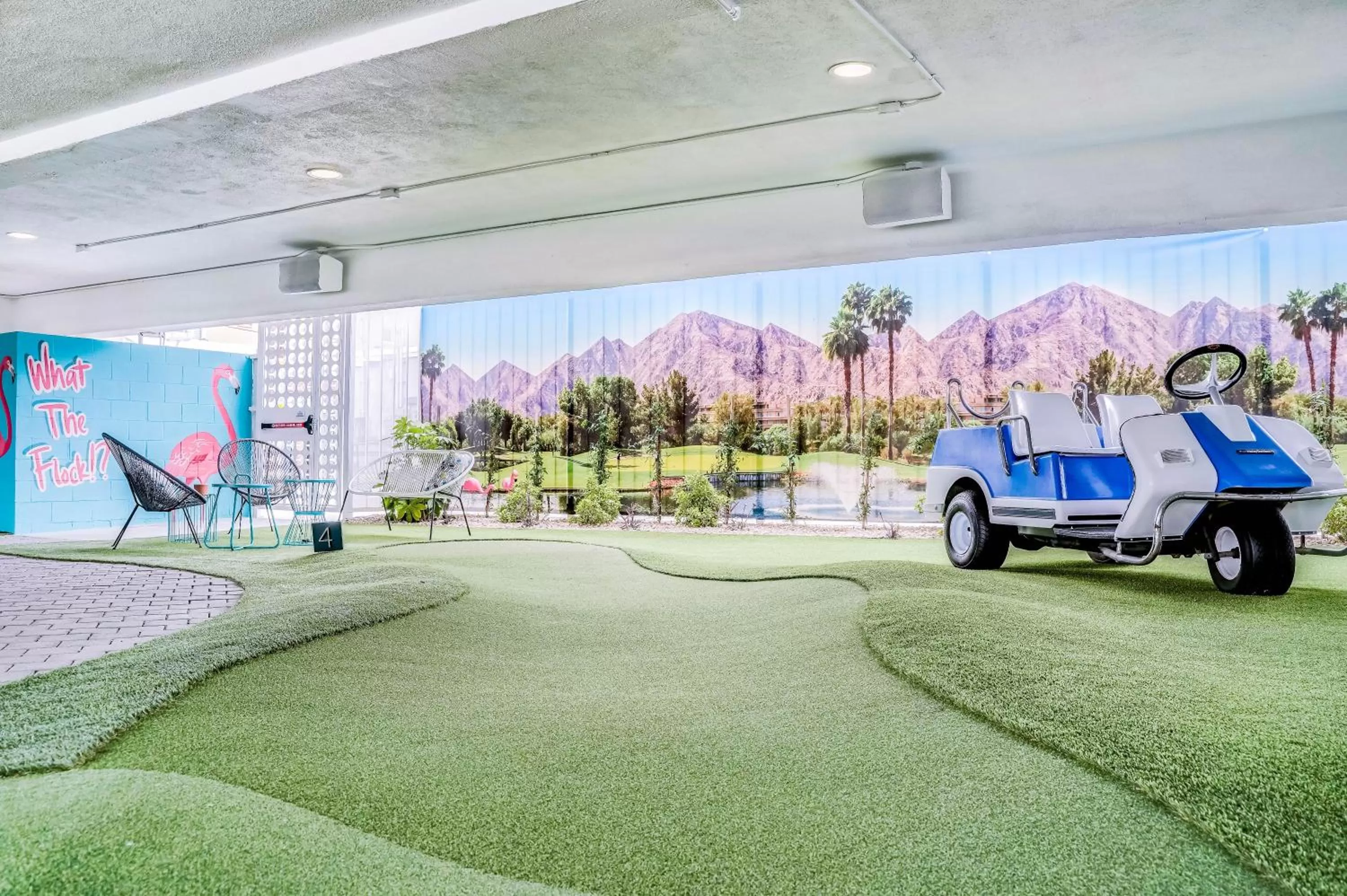 Minigolf in Downtowner Boutique Hotel