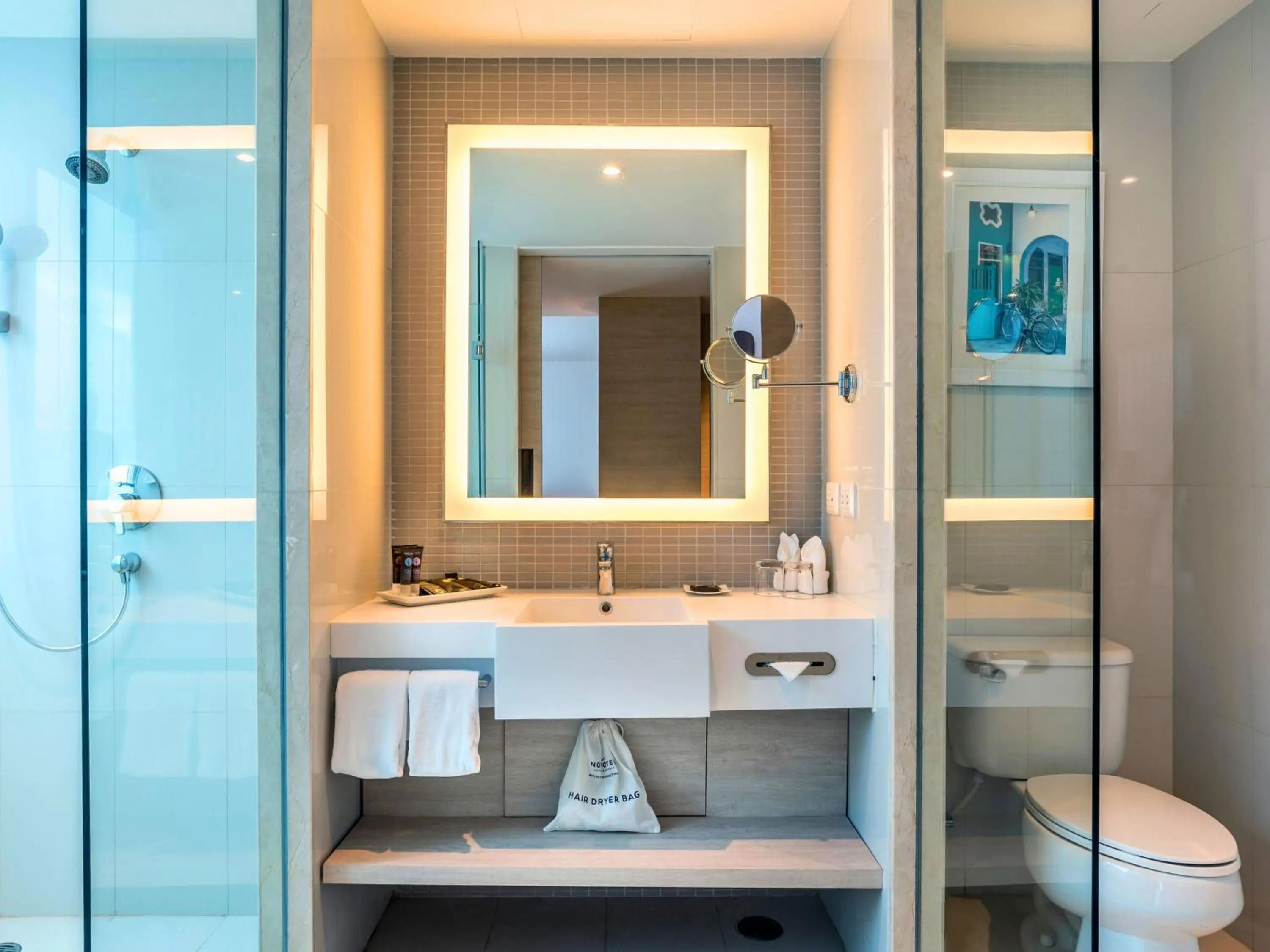 Shower in Novotel Phuket City Phokeethra