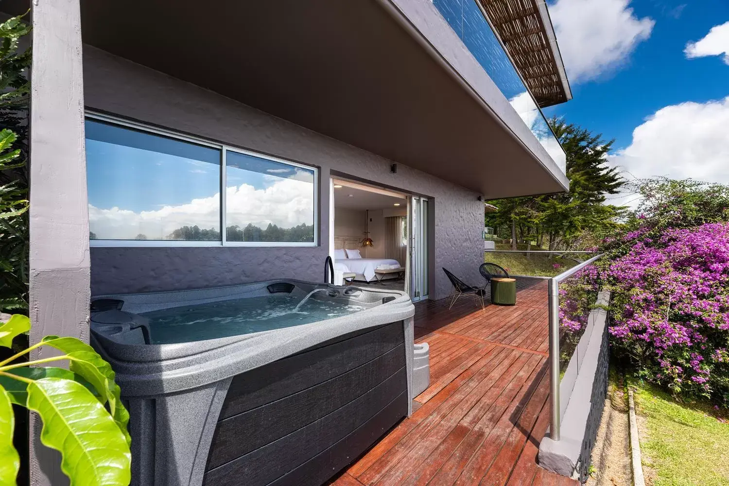 Deluxe Double or Twin Room in Tau House Deluxe Double or Twin Room in Tau House