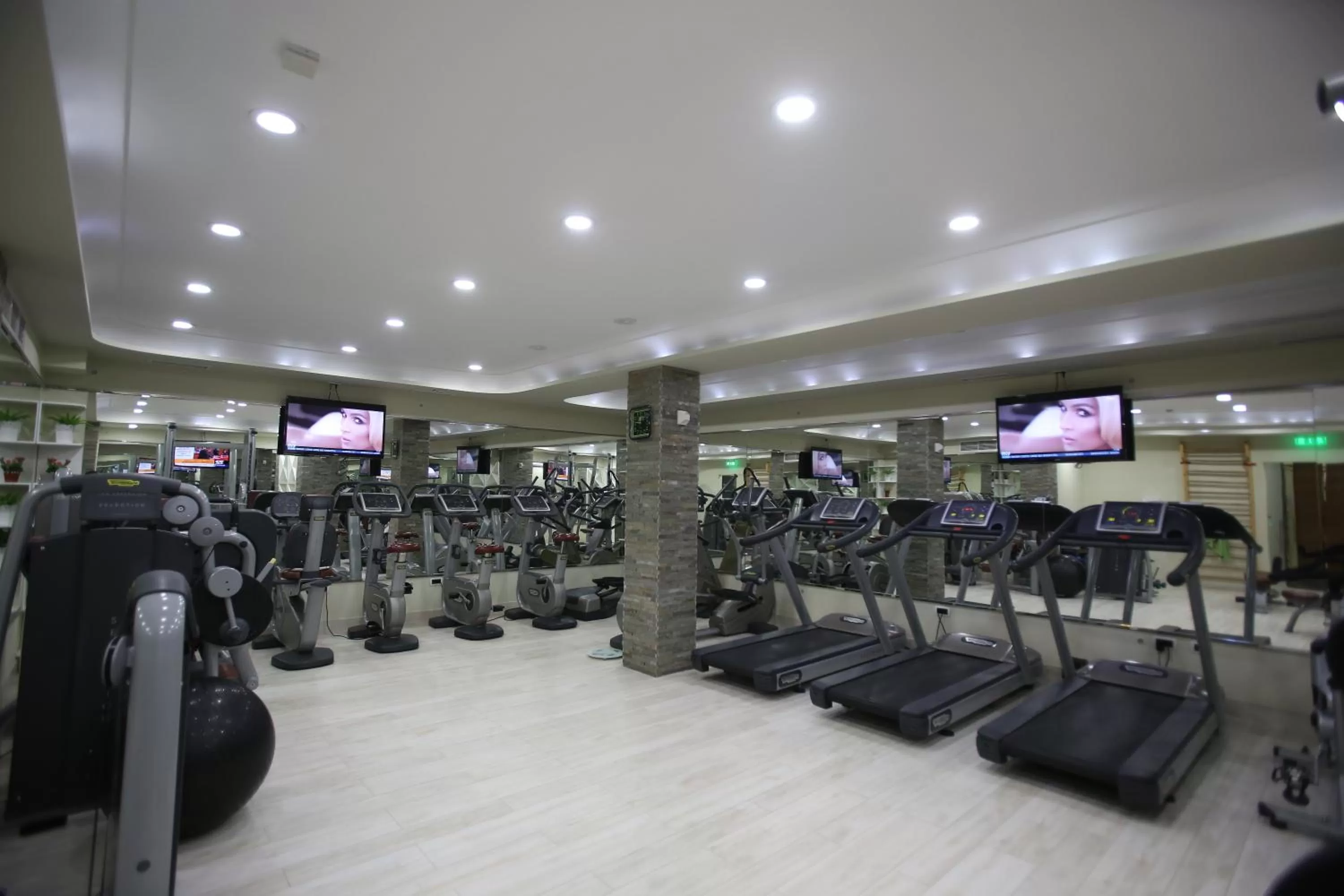 Fitness centre/facilities in Grand Hotel & Spa Tirana