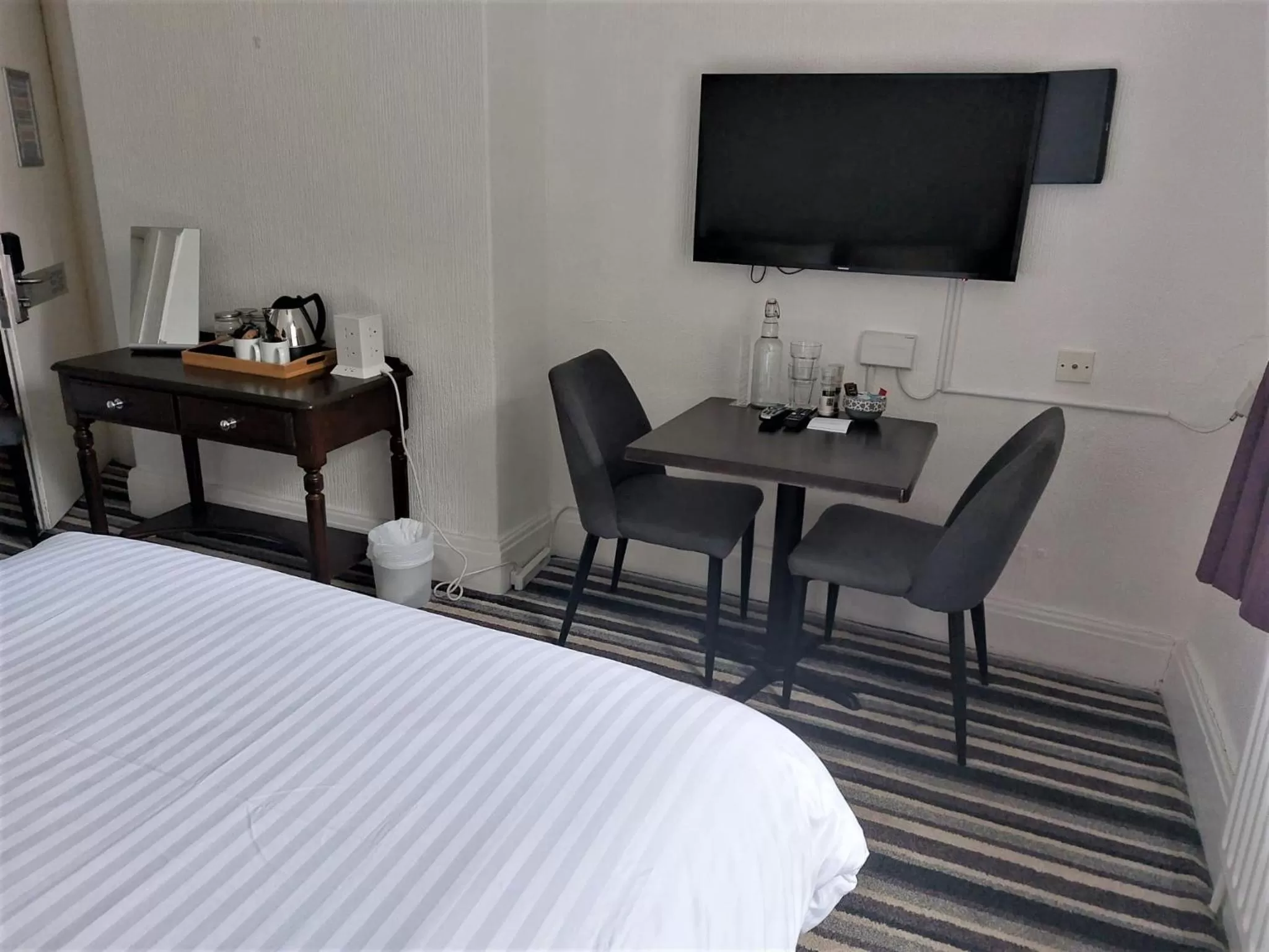 TV/Entertainment Center in The Unicorn Skipton