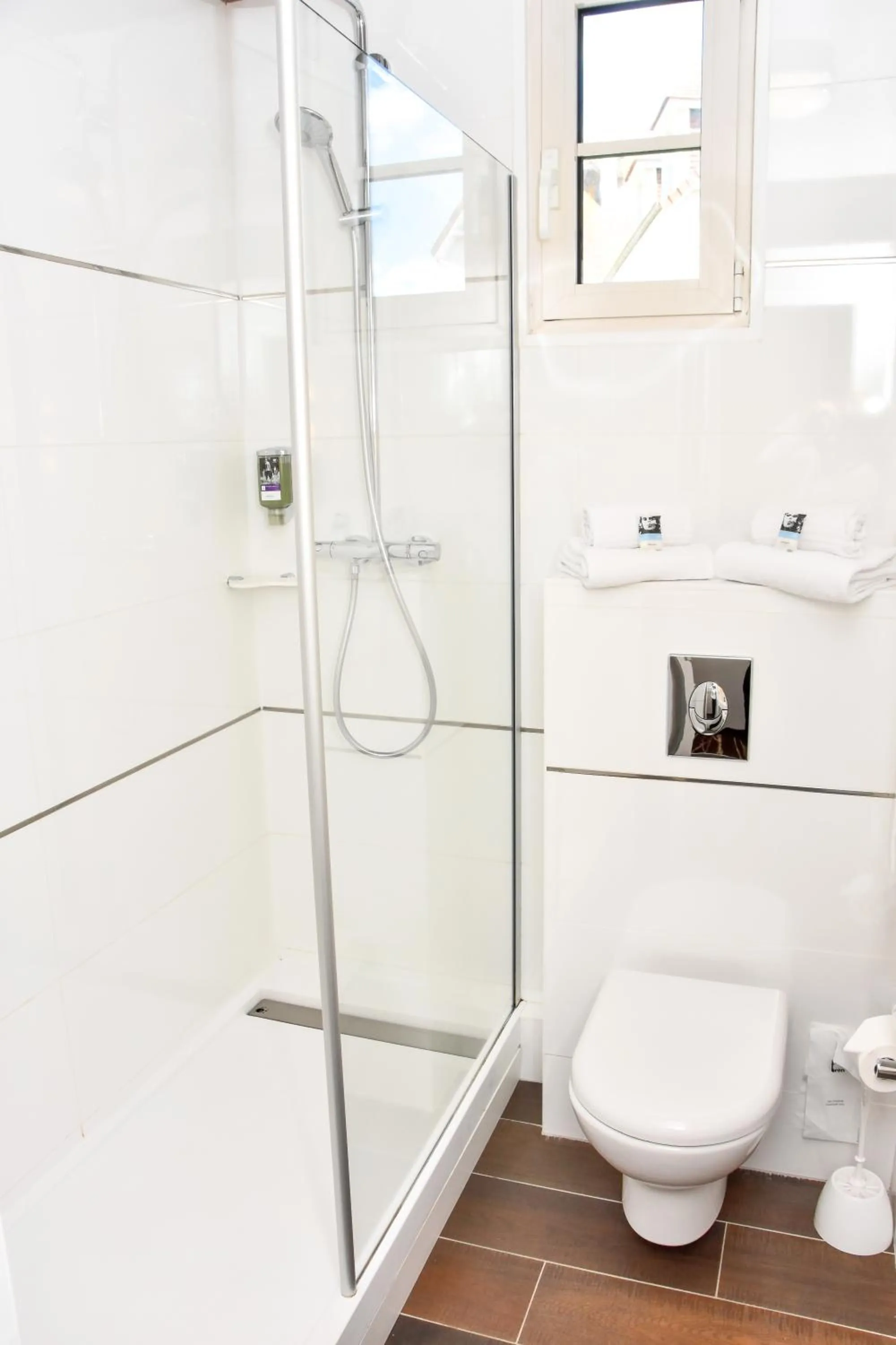 Bathroom in Mercure Granville Le Grand Large