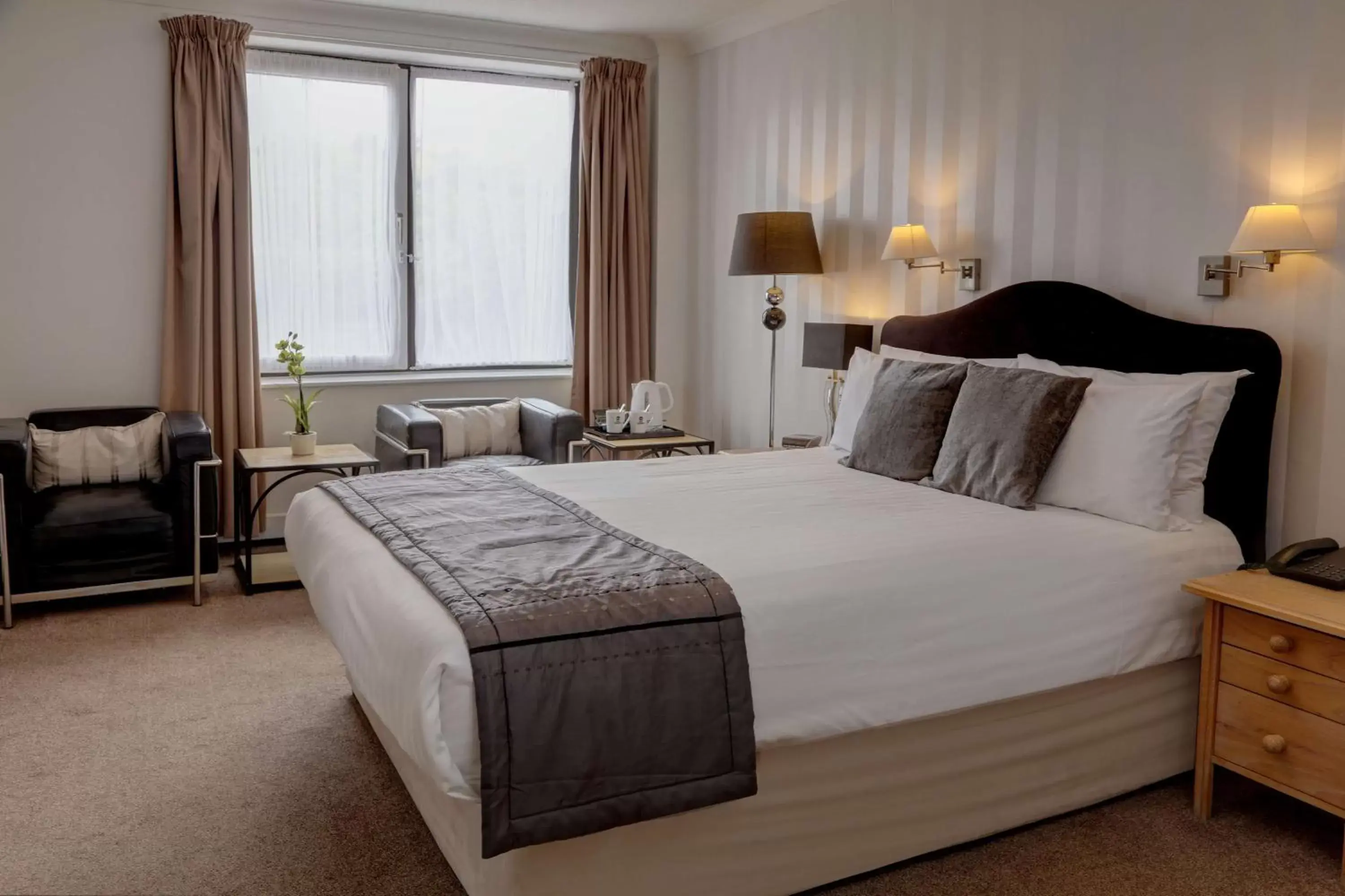 Standard Double Room with Double Bed - Non-Smoking in Best Western Princes Marine Hotel Standard Double Room with Double Bed - Non-Smoking in Best Western Princes Marine Hotel