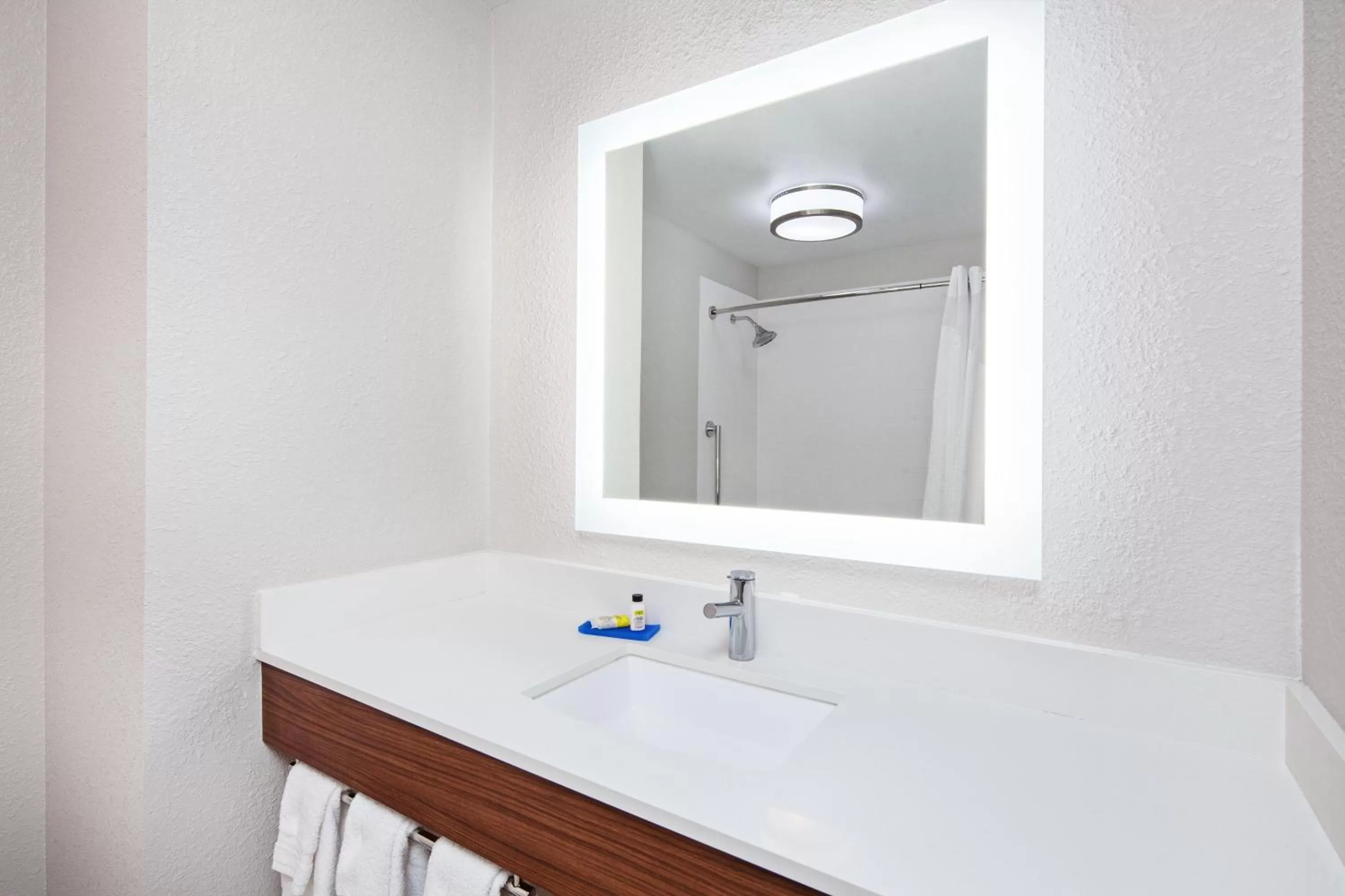 Bathroom in Holiday Inn Express & Suites Clovis Fresno Area by IHG