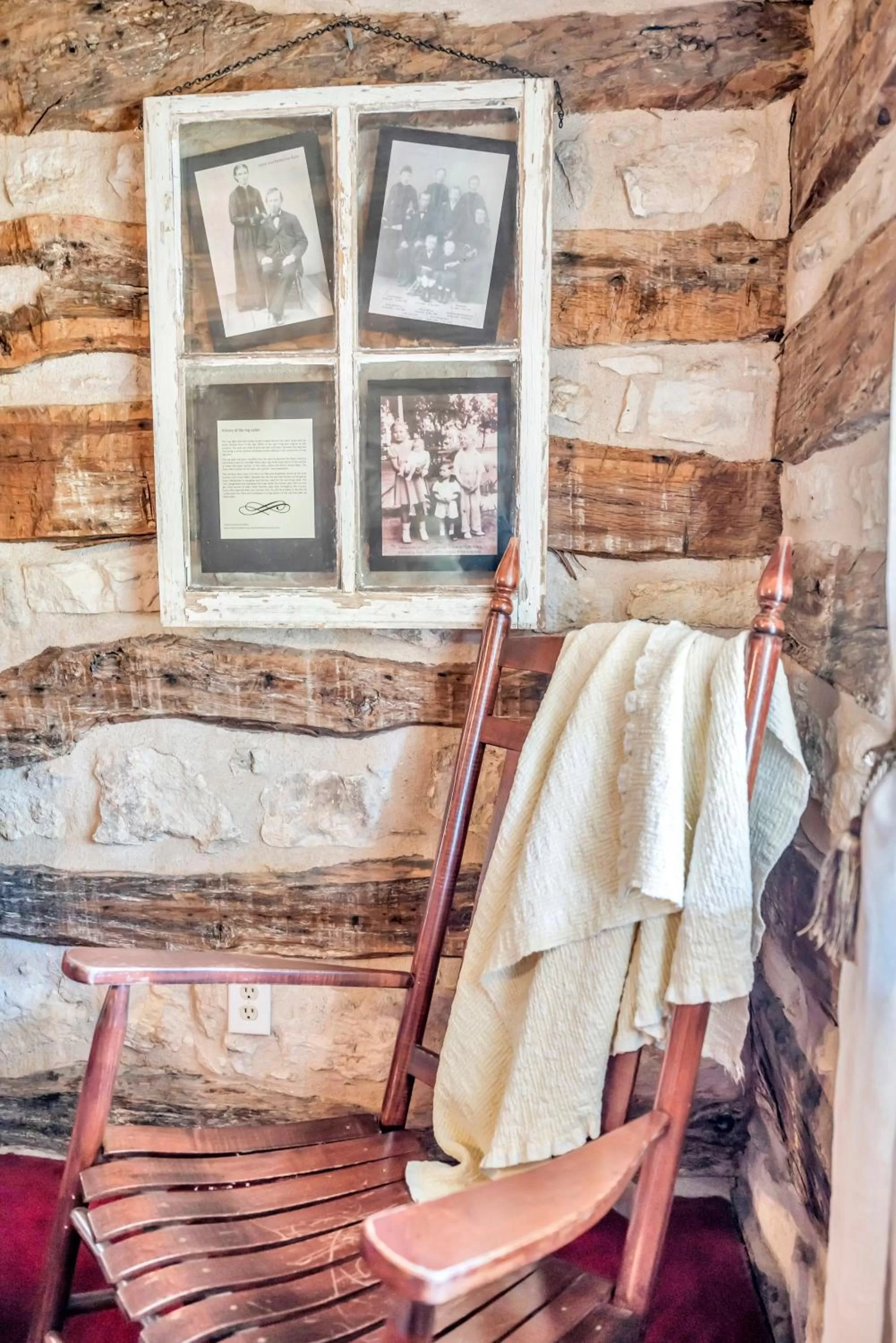 Decorative detail in Full Moon Inn