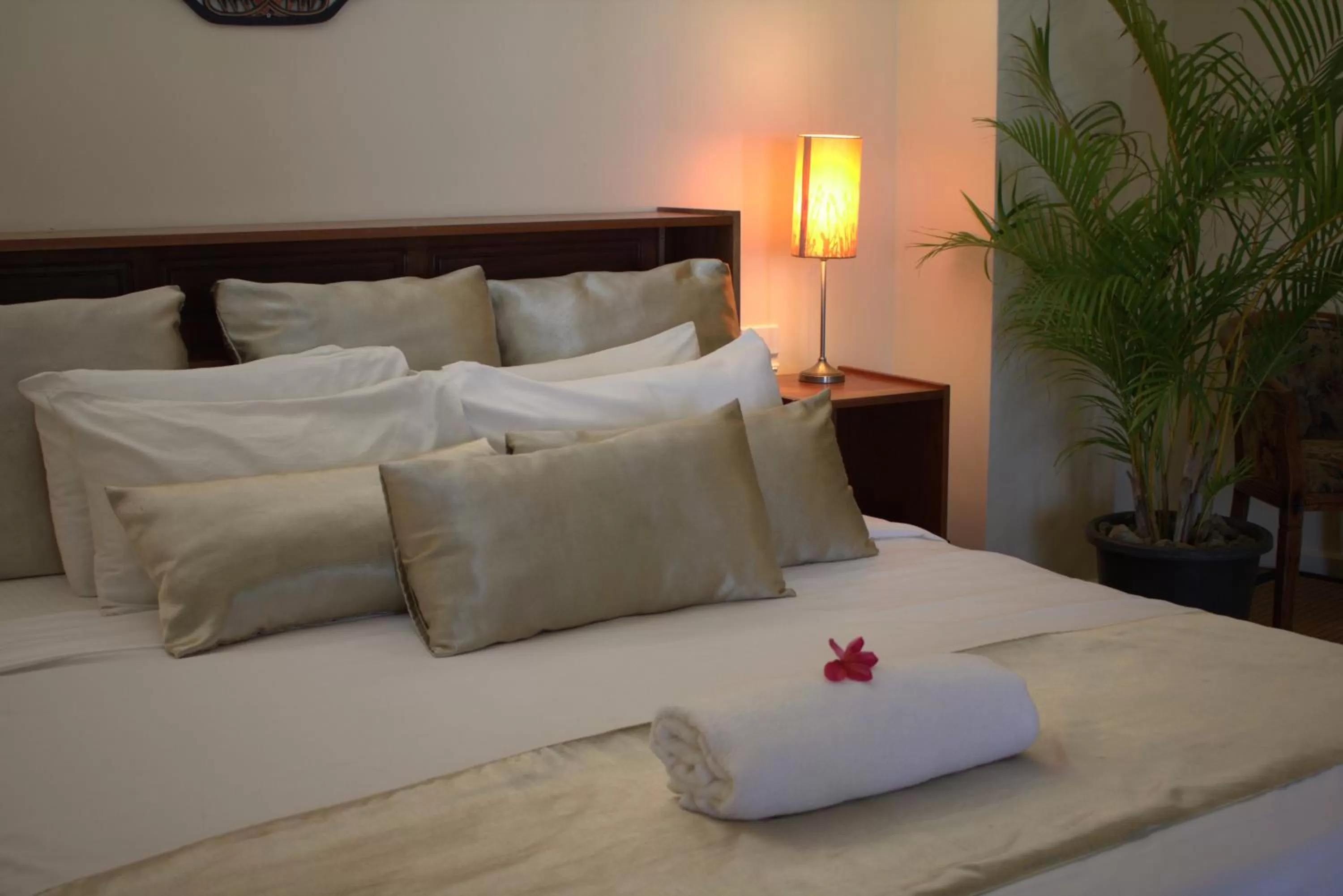 Bed in Rapopo Plantation Resort