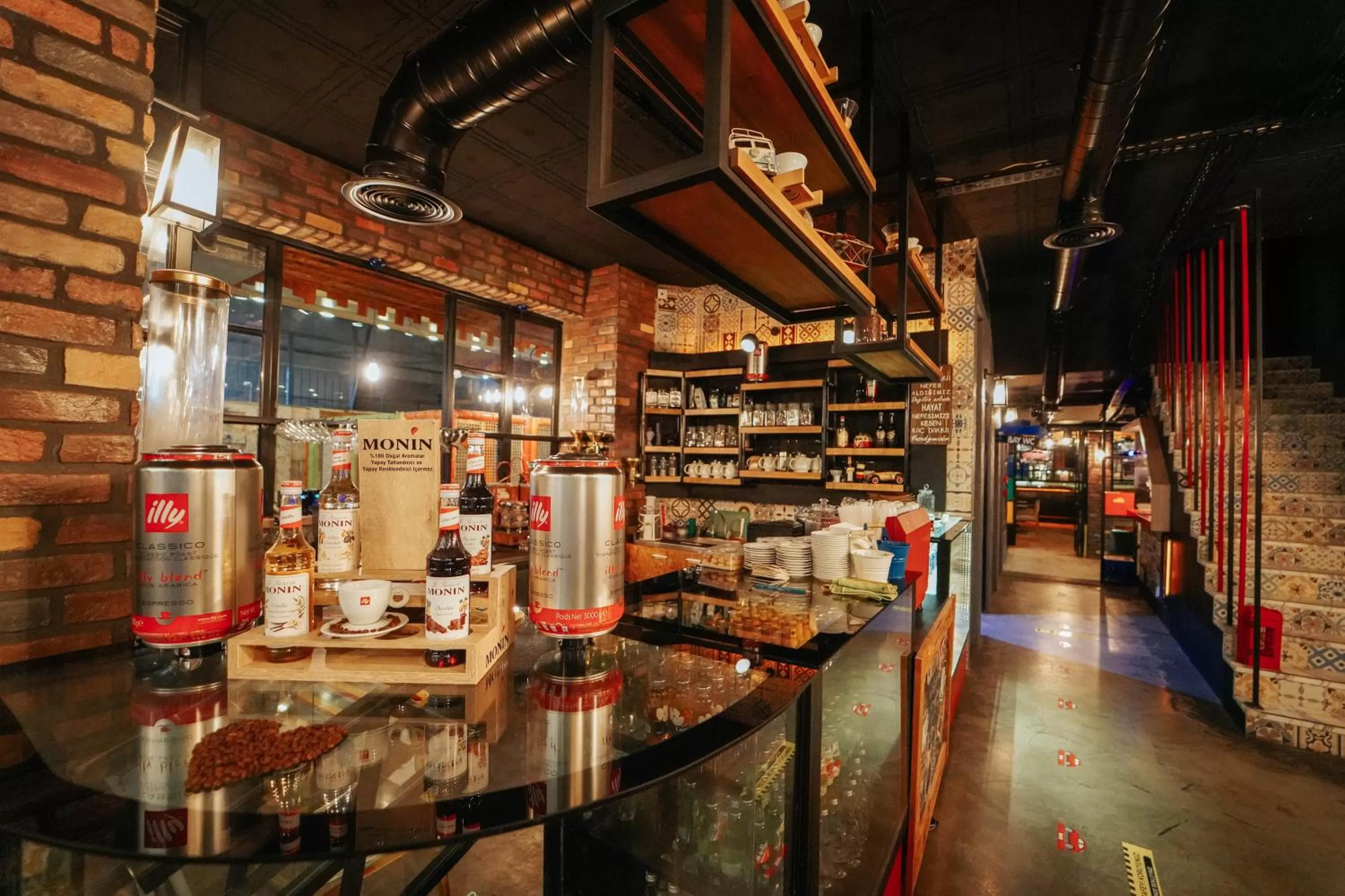 Restaurant/places to eat in BEETLE HOUSE COFFEE HOTEL