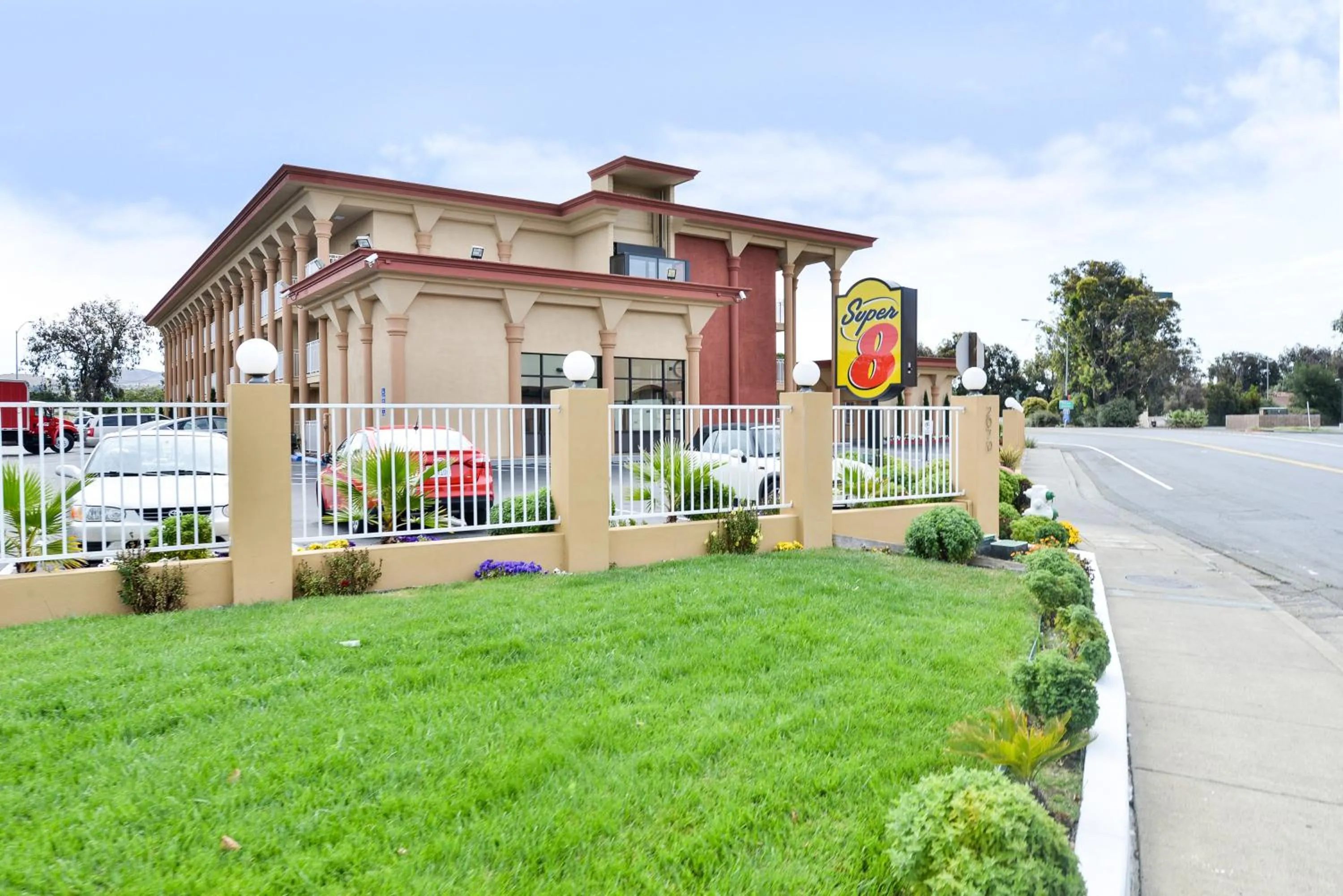 Facade/entrance in Super 8 by Wyndham Vallejo/Napa Valley