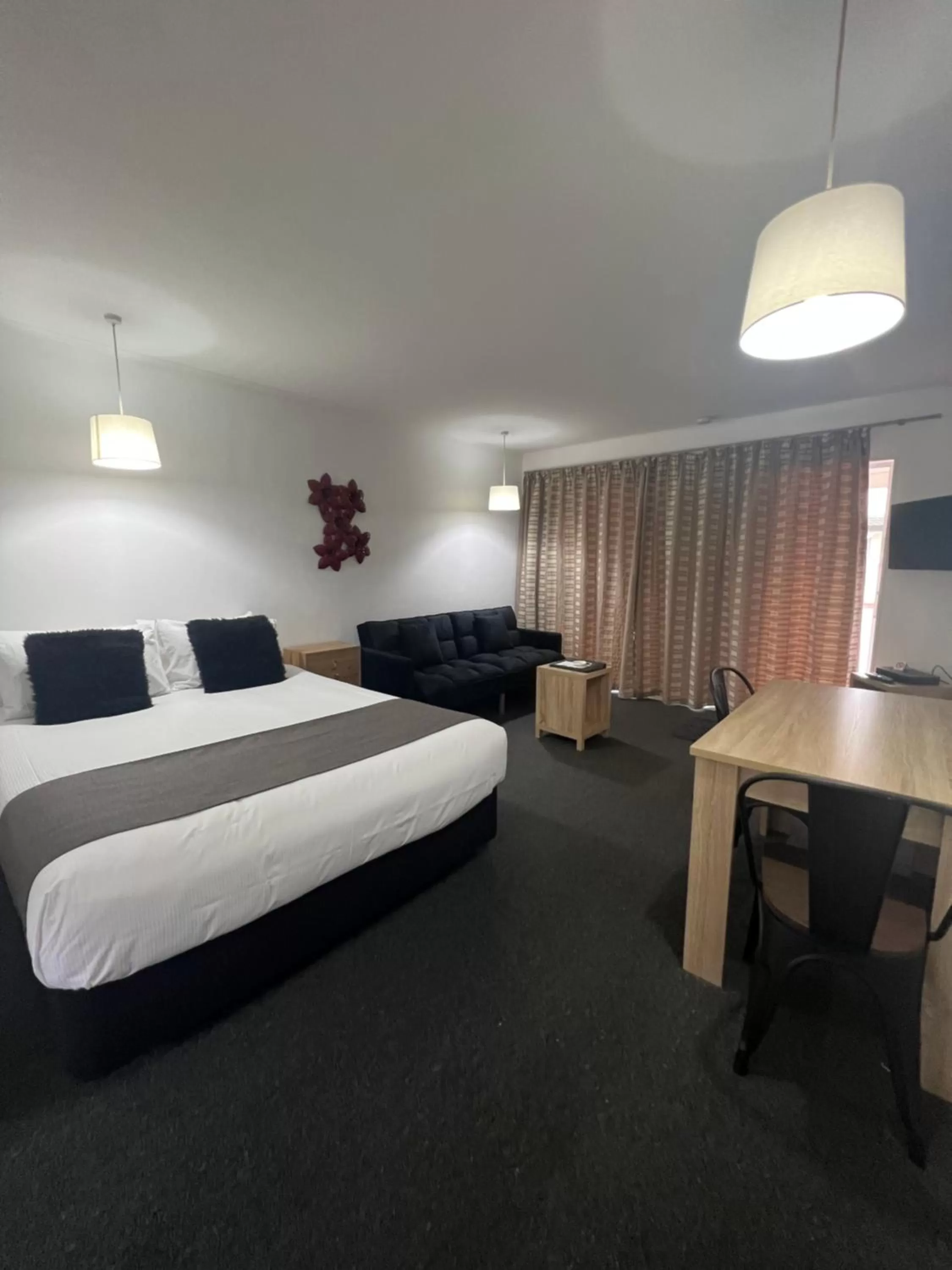 Bedroom, Bed in ASURE Green Gables Motel