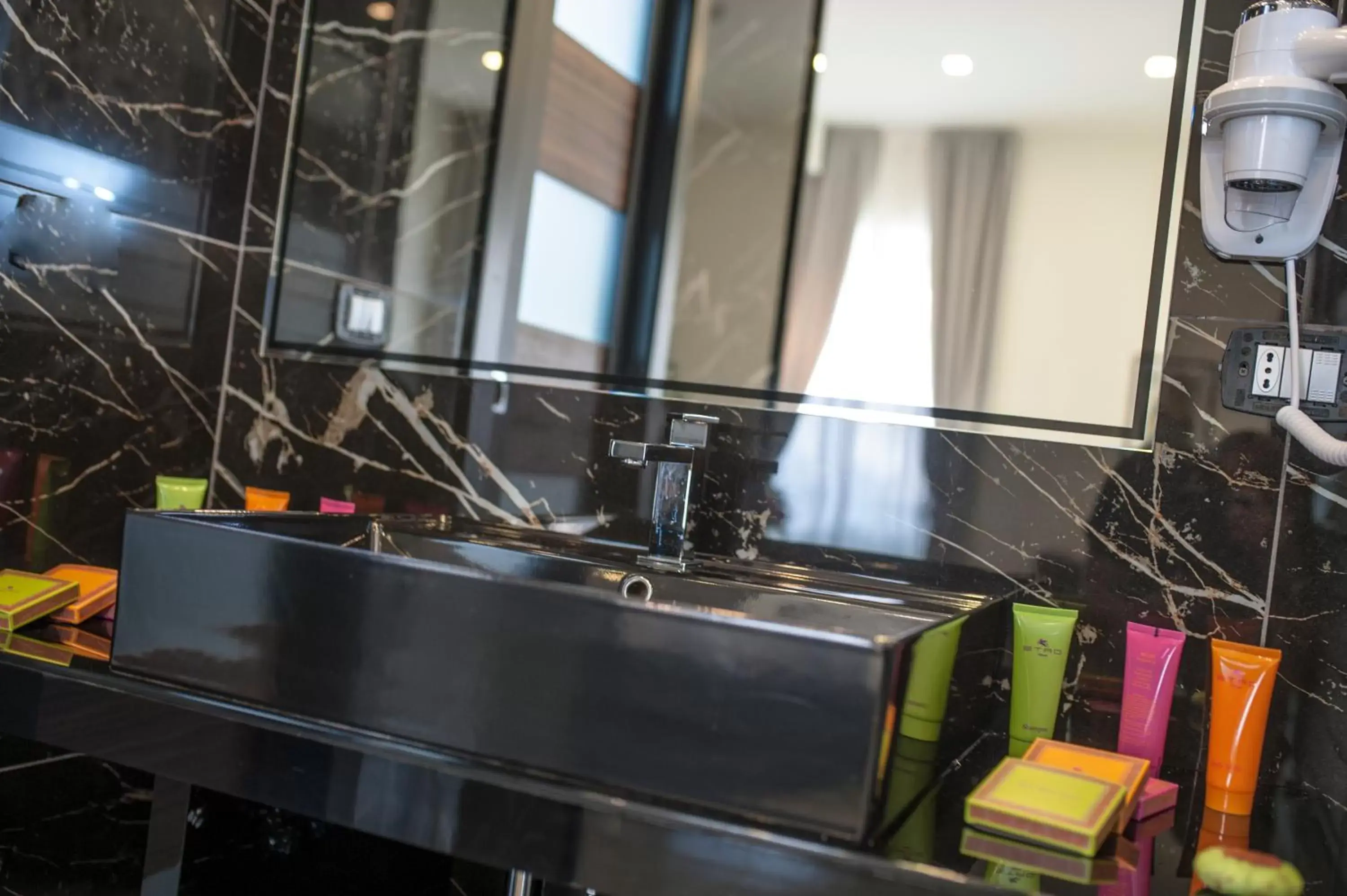 Deluxe Double Room with Balcony in Palazzo Firenze Deluxe Double Room with Balcony in Palazzo Firenze