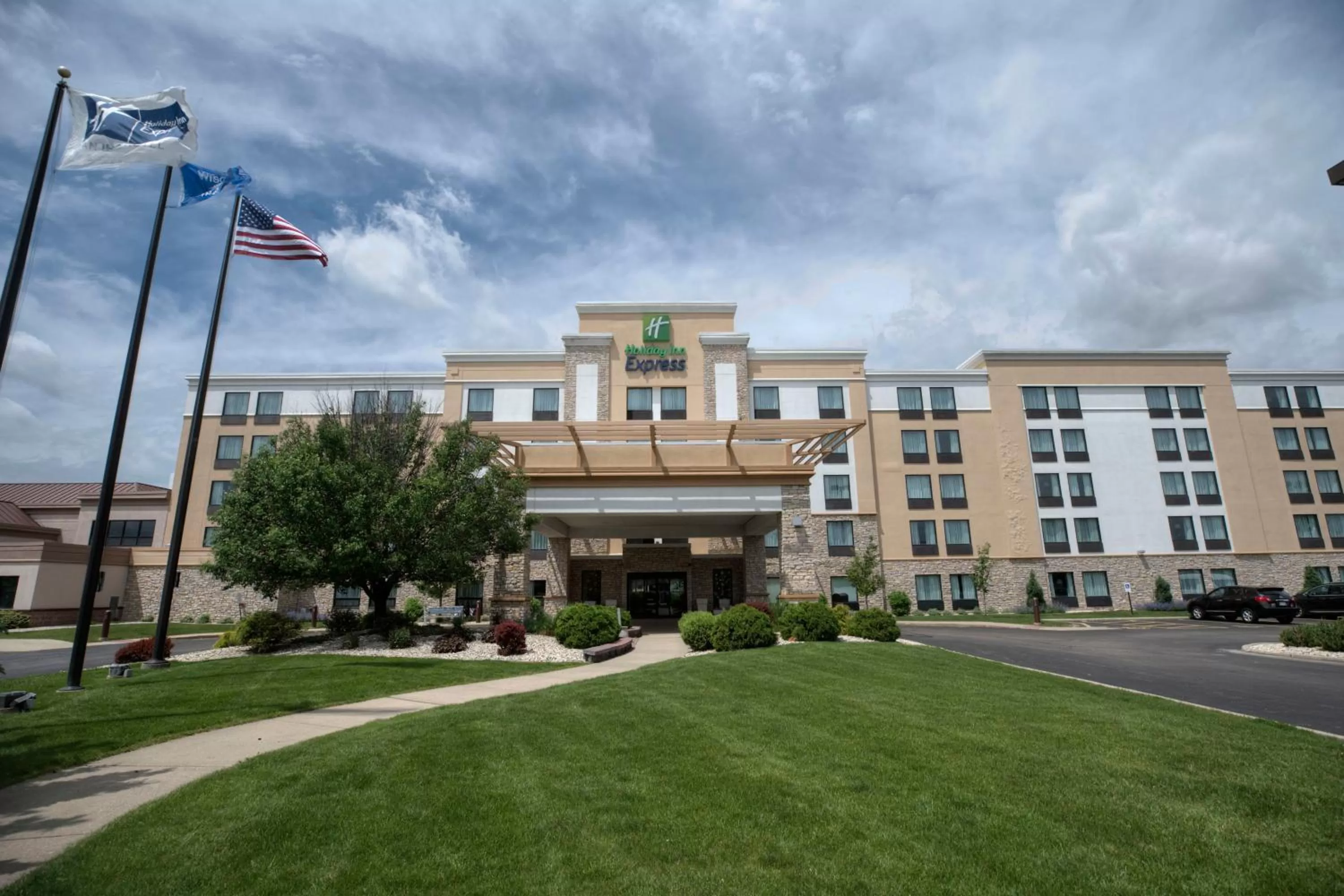 Property building in Holiday Inn Express Janesville-I-90 & US Highway 14 by IHG