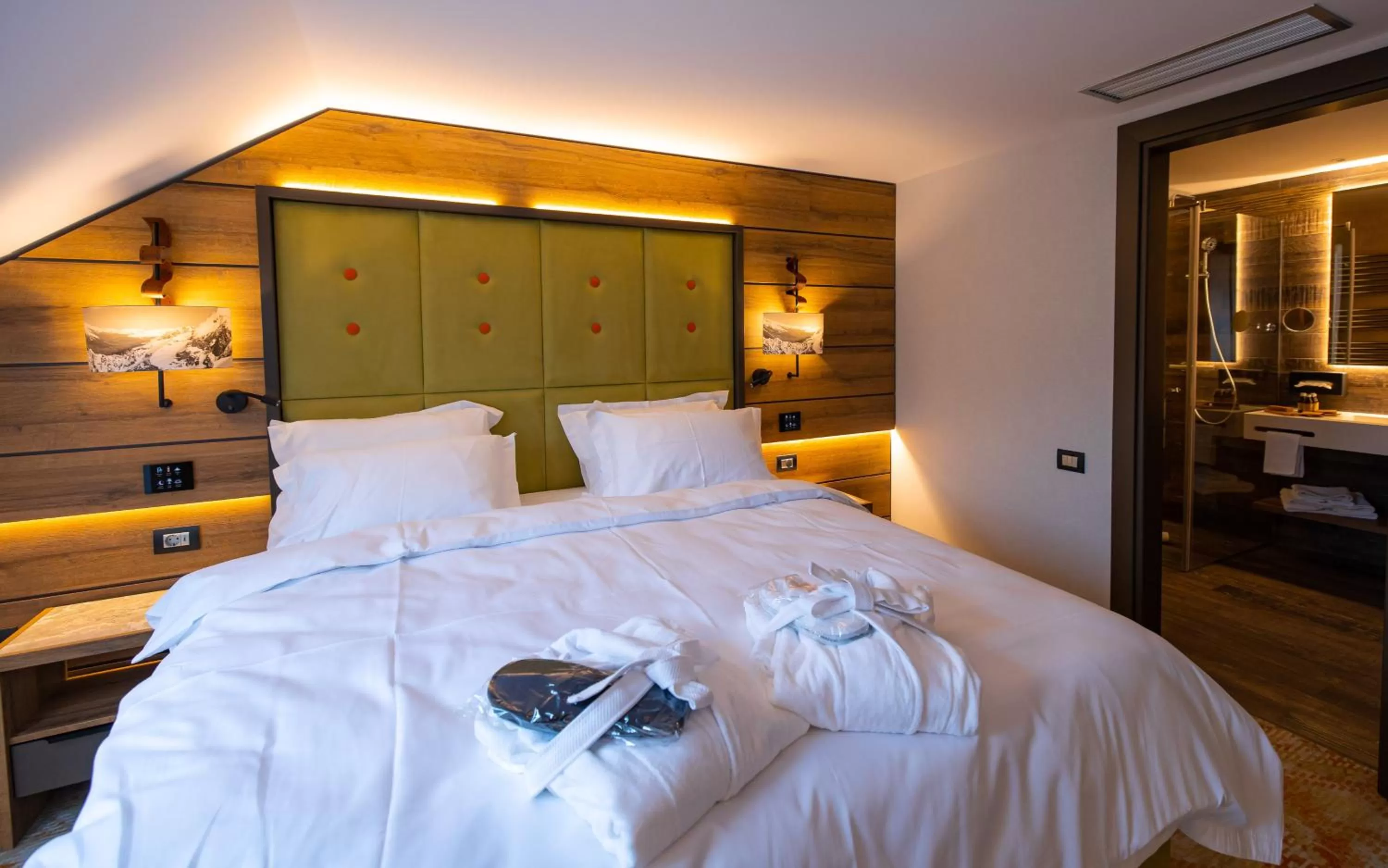 Bed in Hotel Belmont & Spa