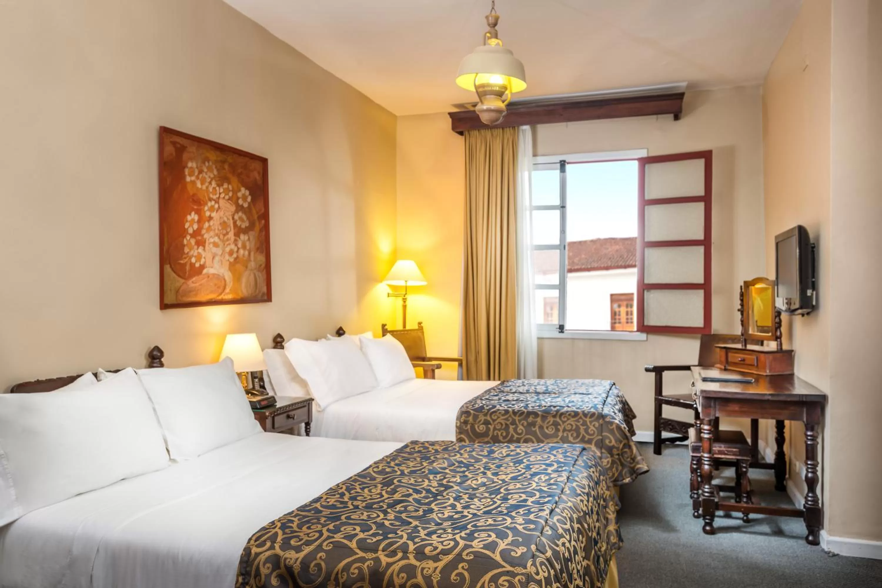 Bedroom, Bed in Hotel Dann Monasterio