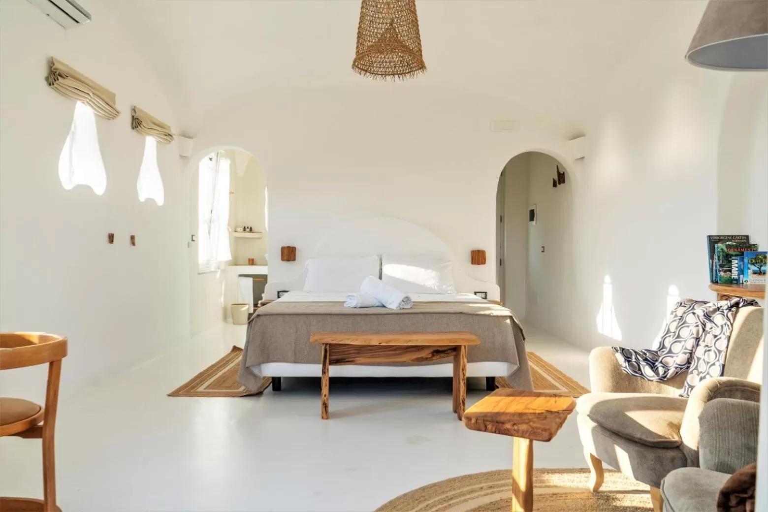 Bed in Villa Ravino Secret Retreat