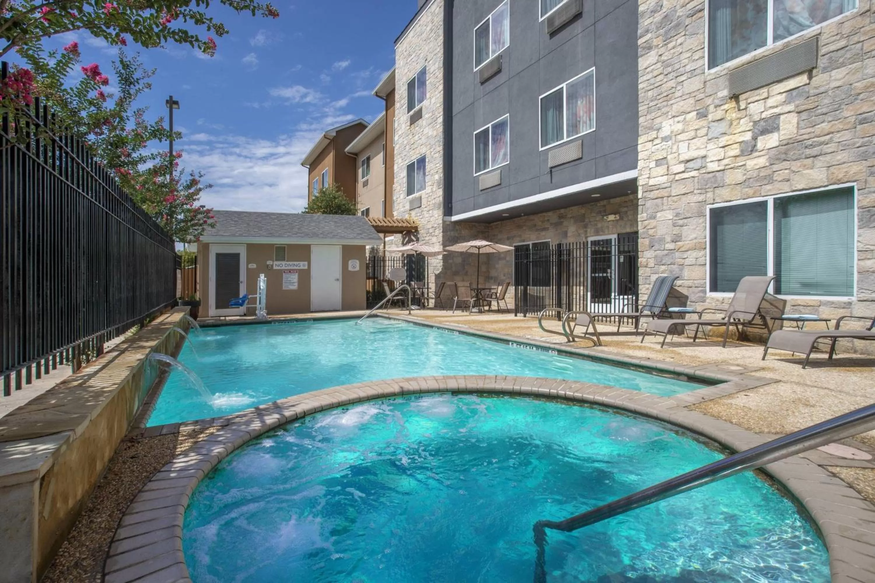 Swimming pool in Fairfield Inn and Suites by Marriott San Antonio Boerne