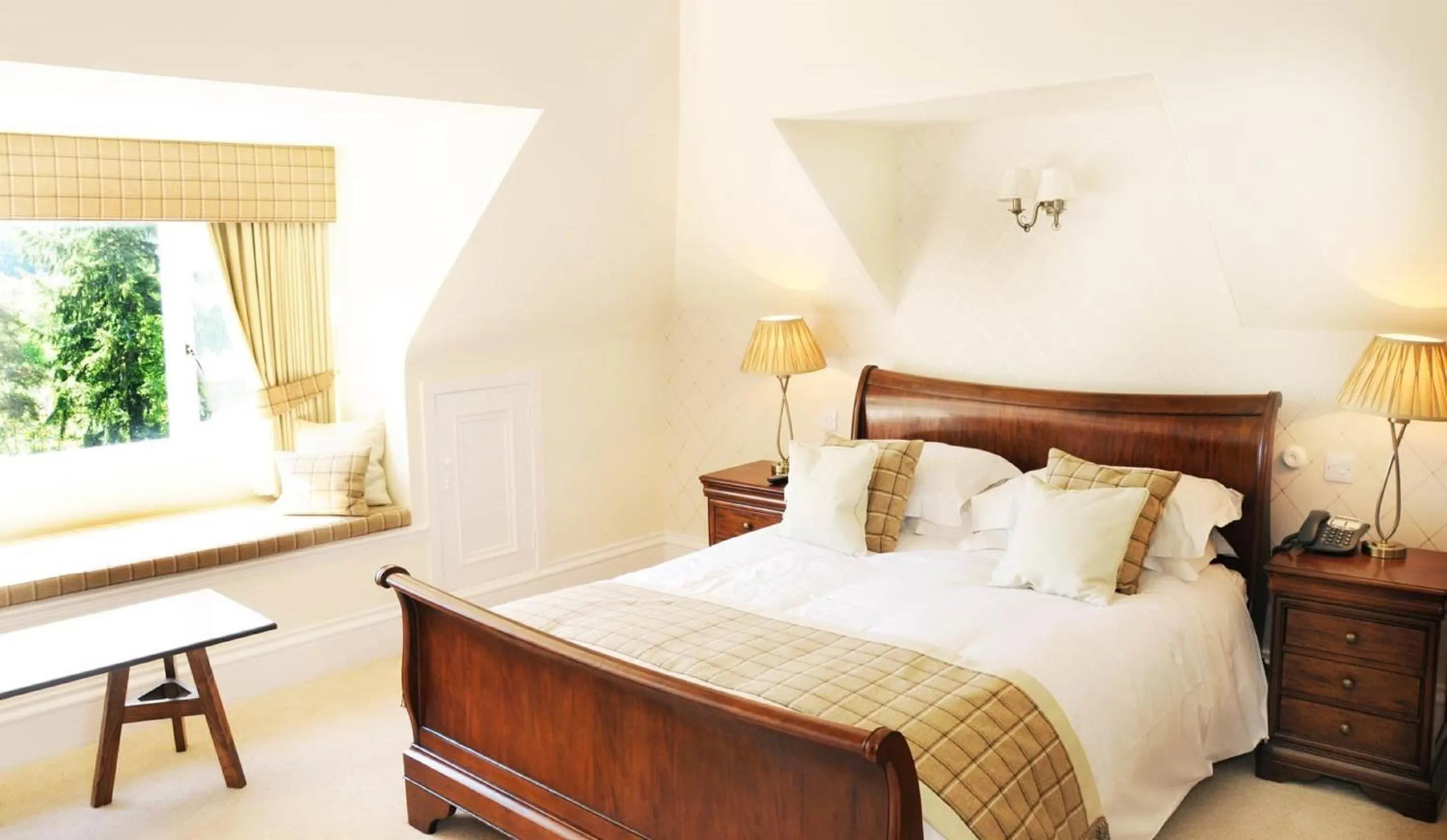 Bed in Tor-Na-Coille Hotel