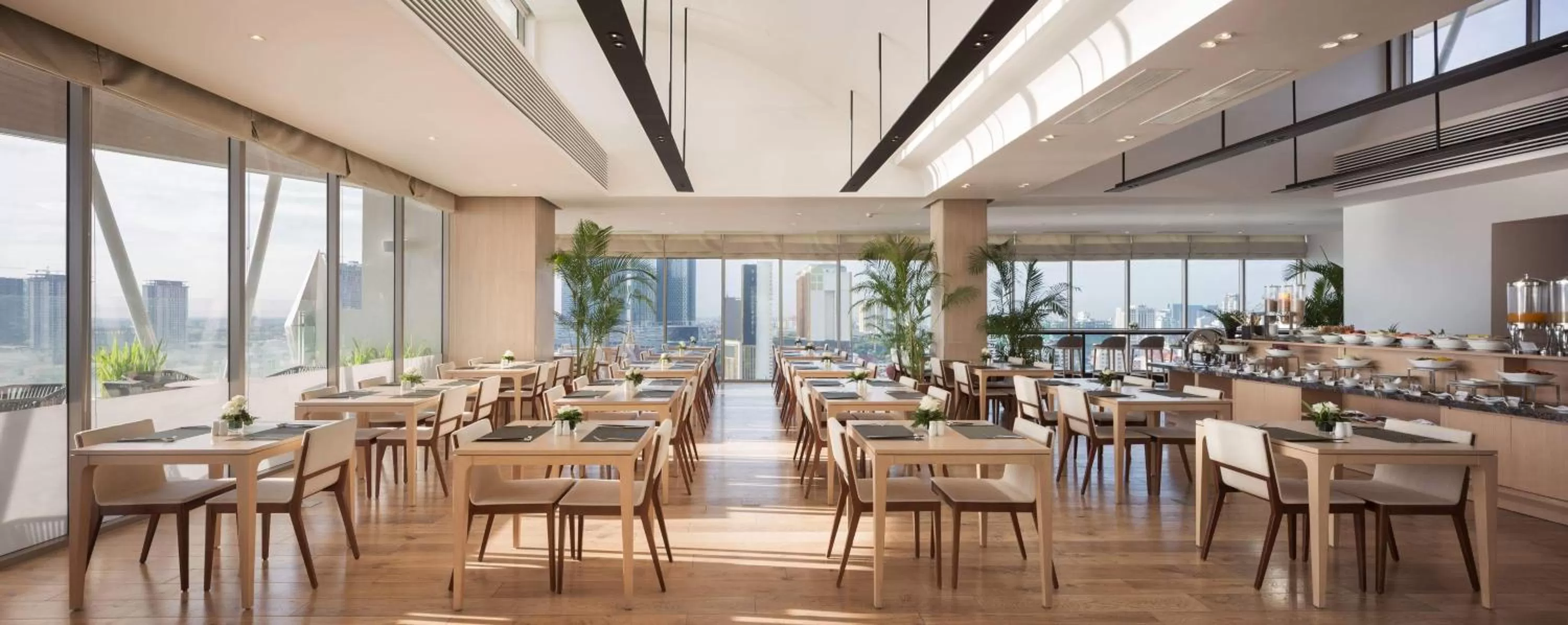 Restaurant/places to eat in Hotel Emion Phnom Penh