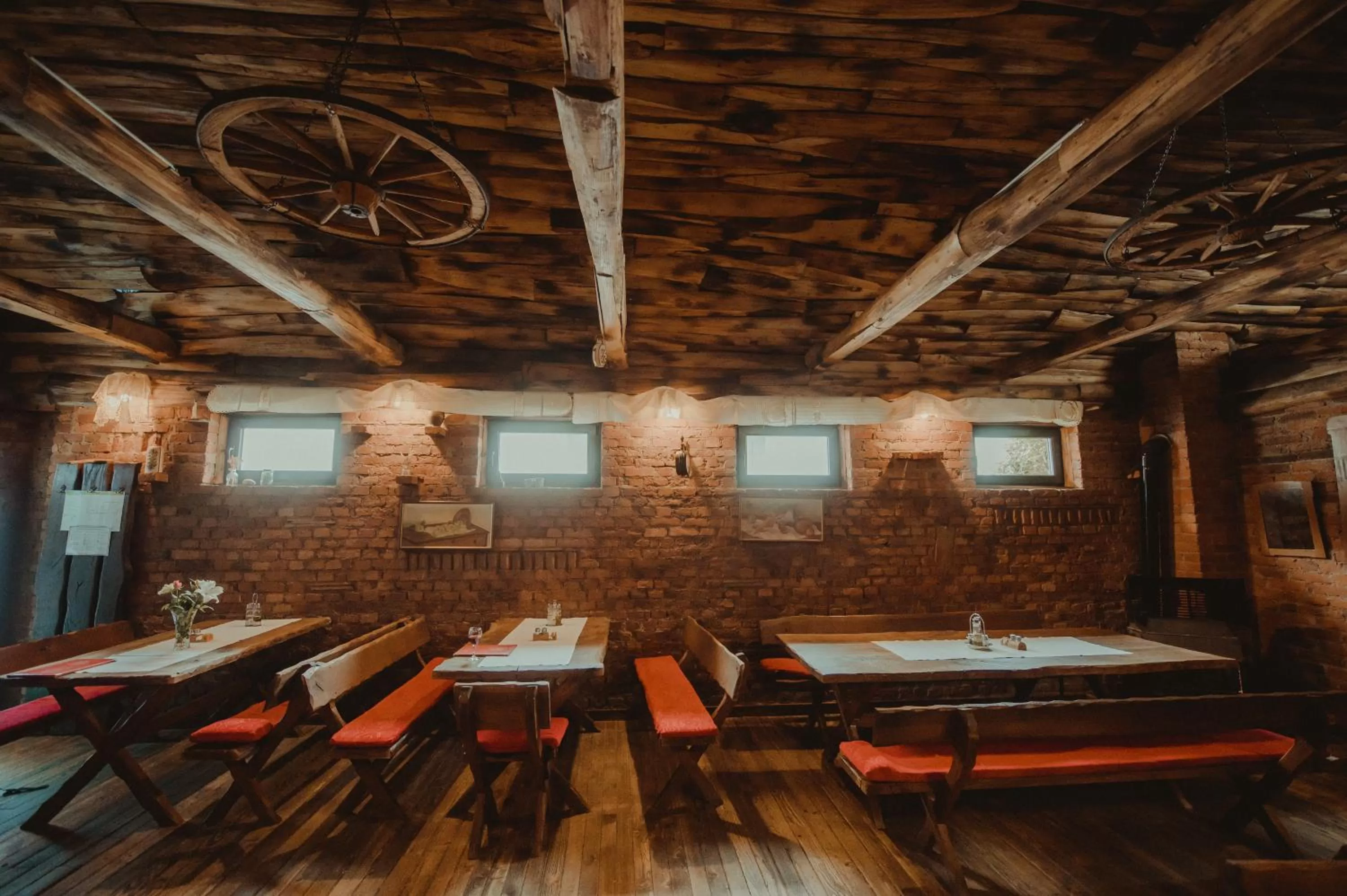 Restaurant/Places to Eat in B&B Laguna