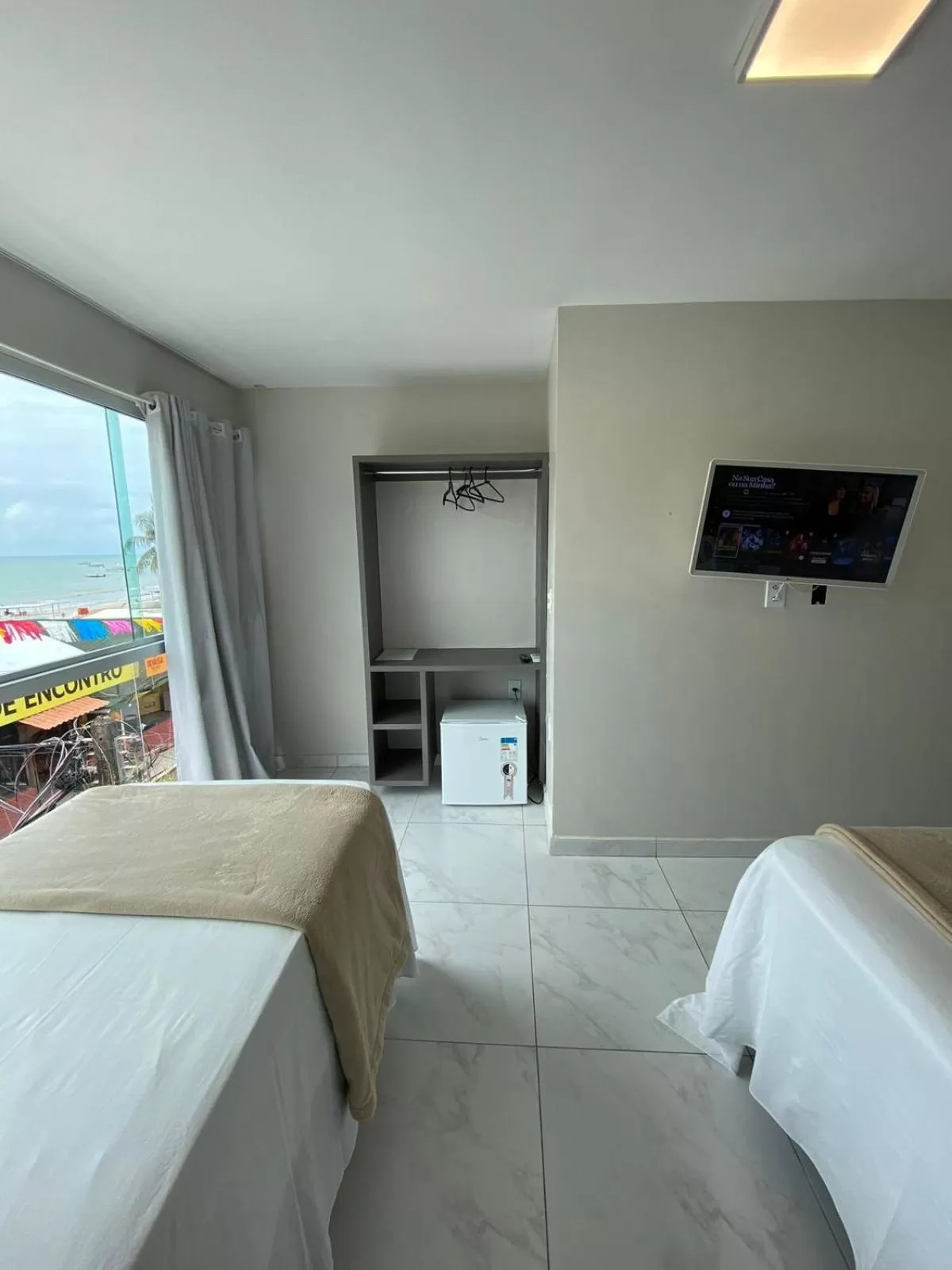 TV/Entertainment Center in Pousada da Orla