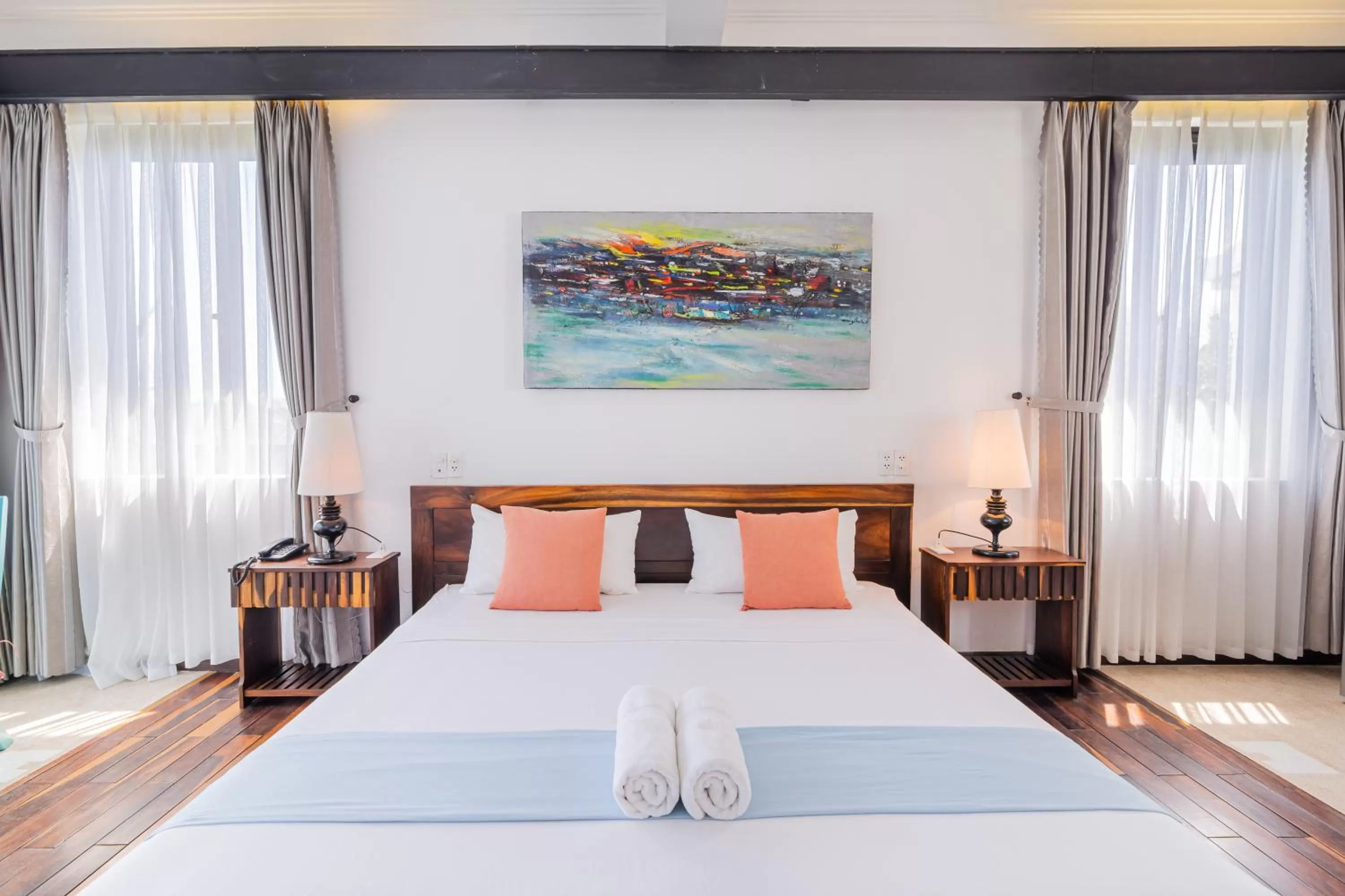 Bed in Tra Que Mansion