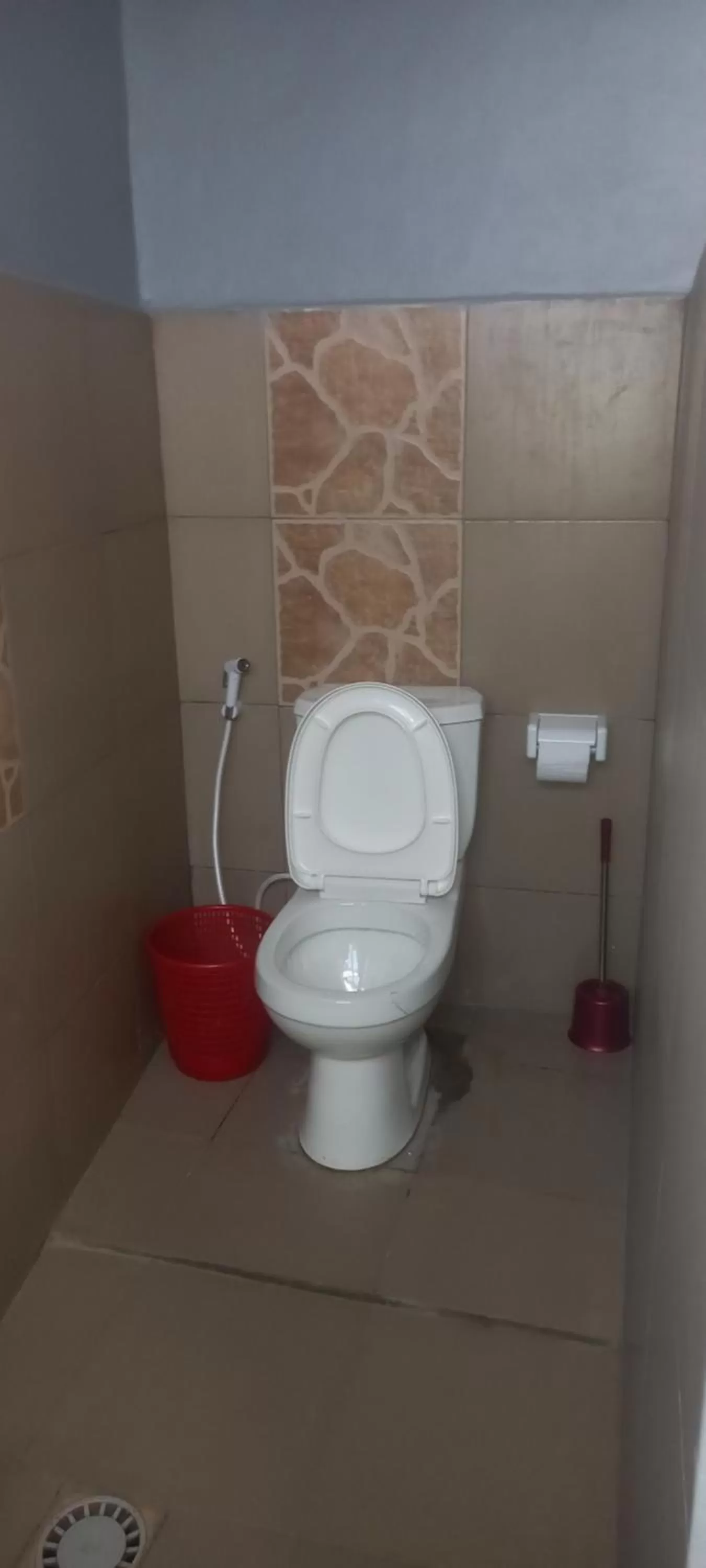 Bathroom in Tommy's Budget Rooms